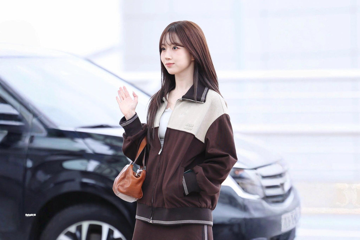 2026 New MM Embroidered Logo Zip Jacket (CC906-C10)