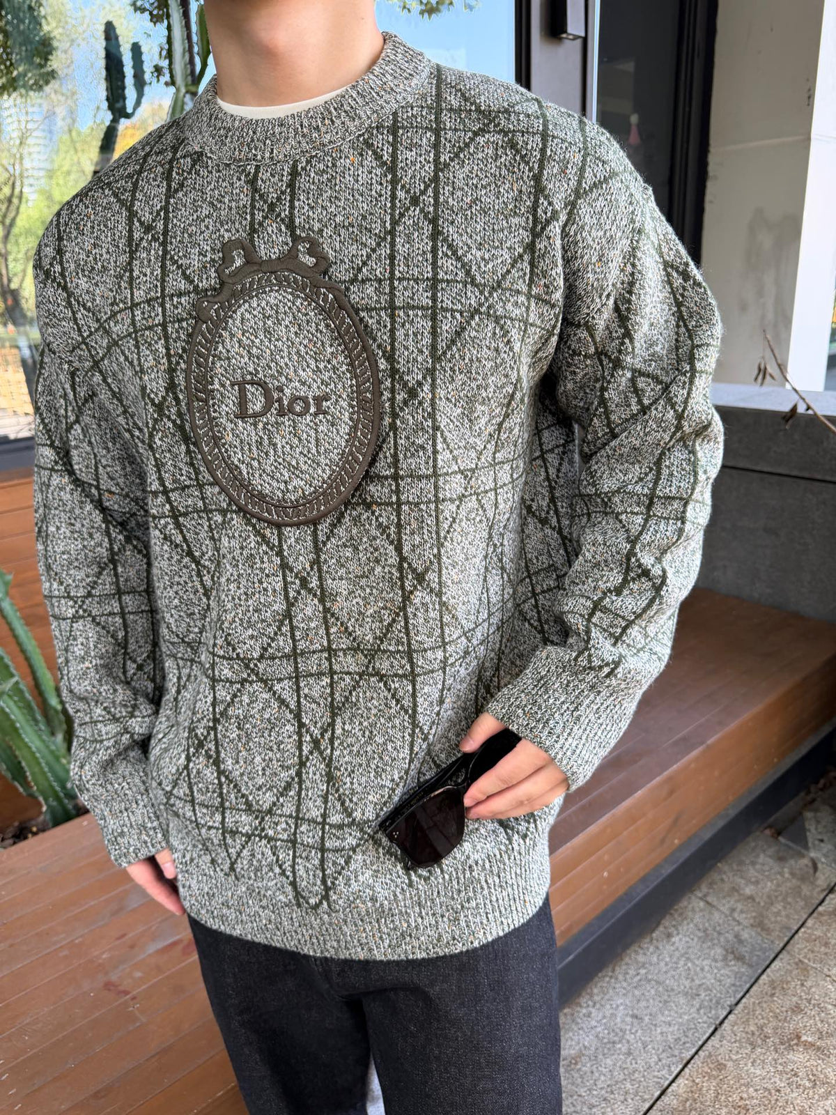 2026 New Style CD Emblem Embroidered Vine Pattern Sweater (AA1037-B60)