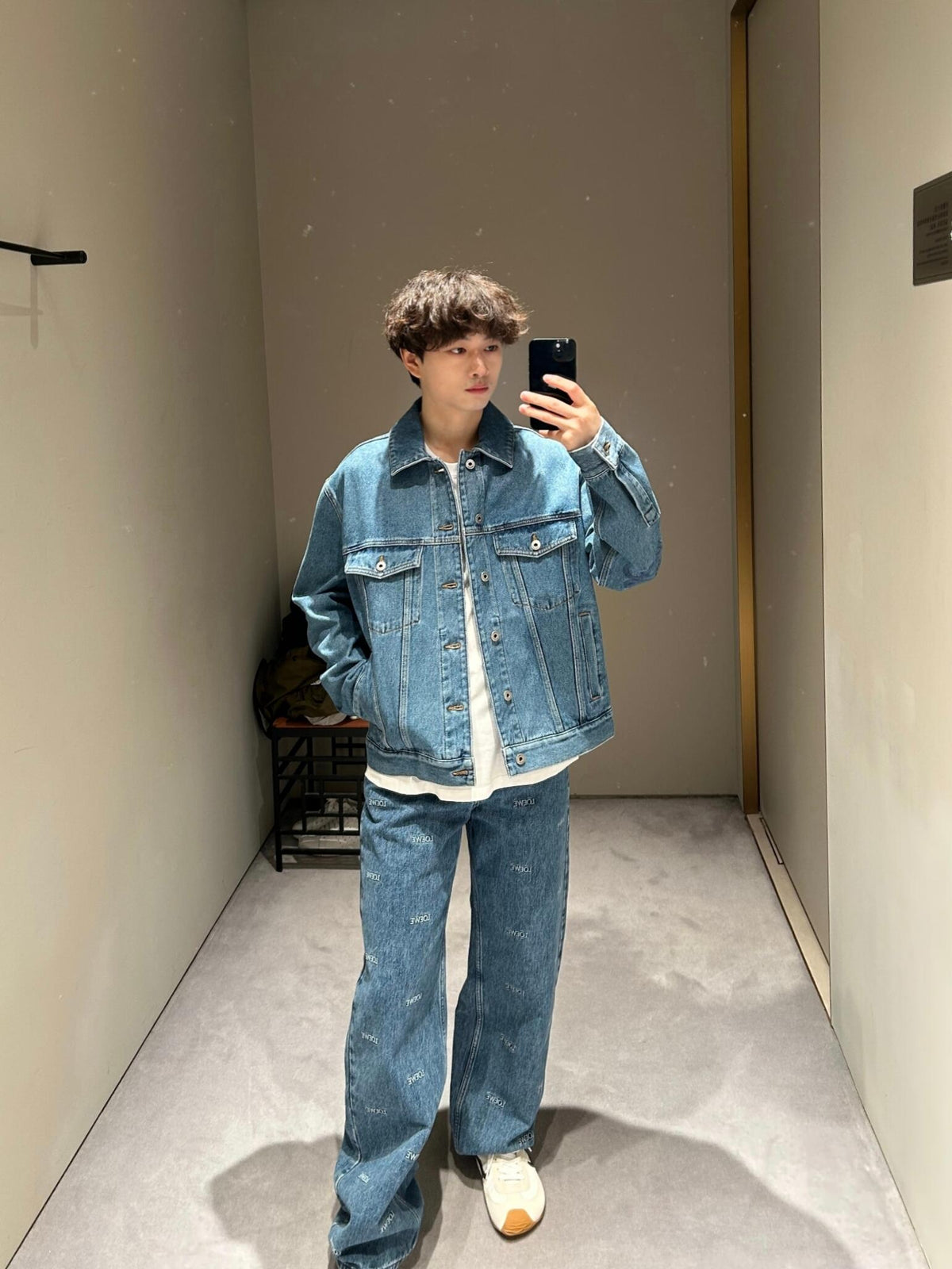 2026 New Style Way Embroidered Logo Printed Denim Pants (BB4044-B75)