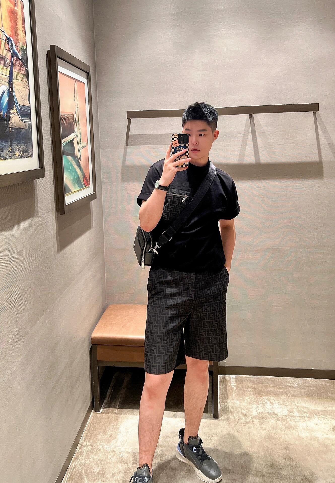 2026 New Arrival: FF All-Over Monogram Print Shorts (55012-A90)