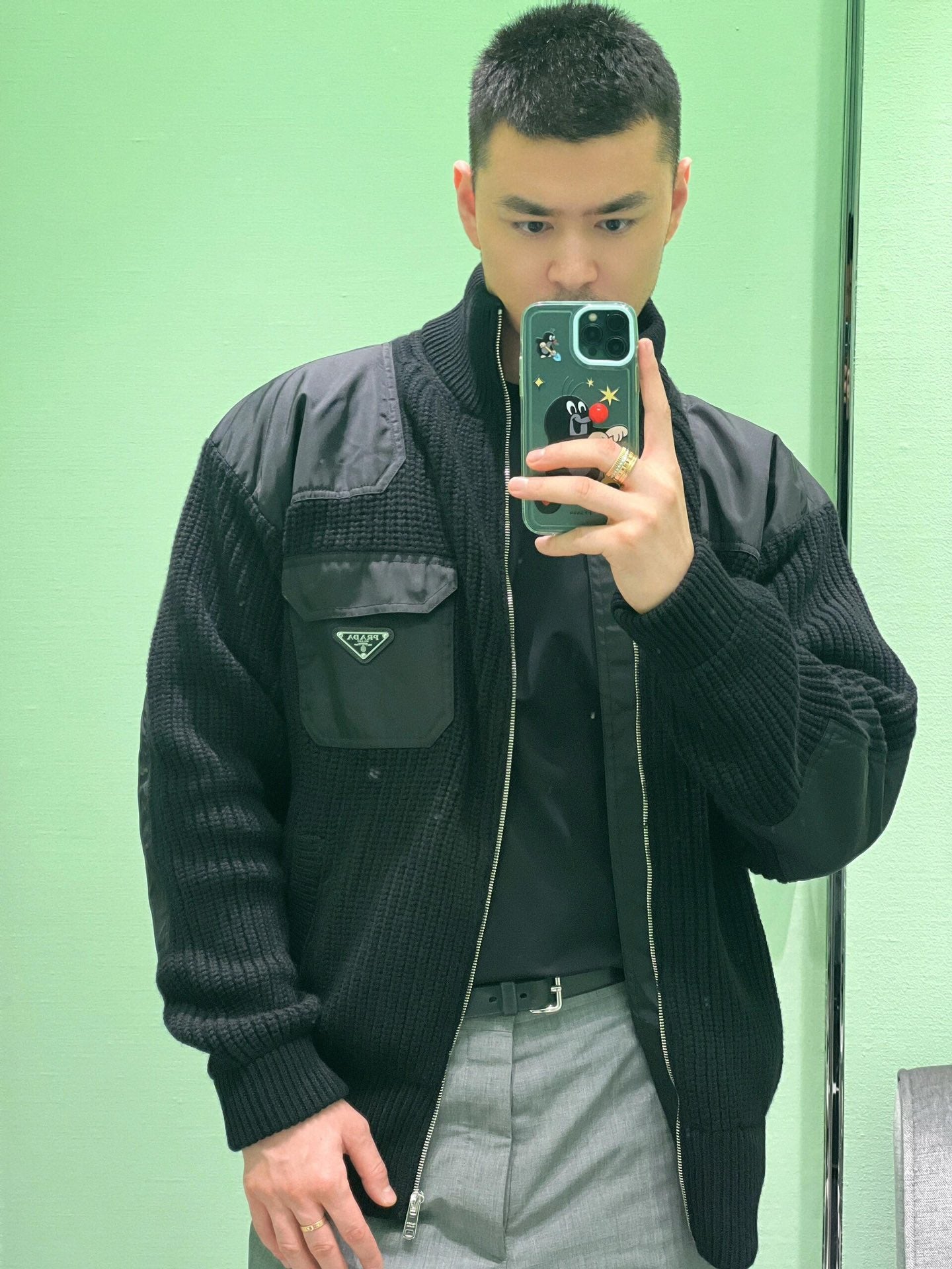 2026 New Triangle Brand Knitted Cardigan (24067-C40)