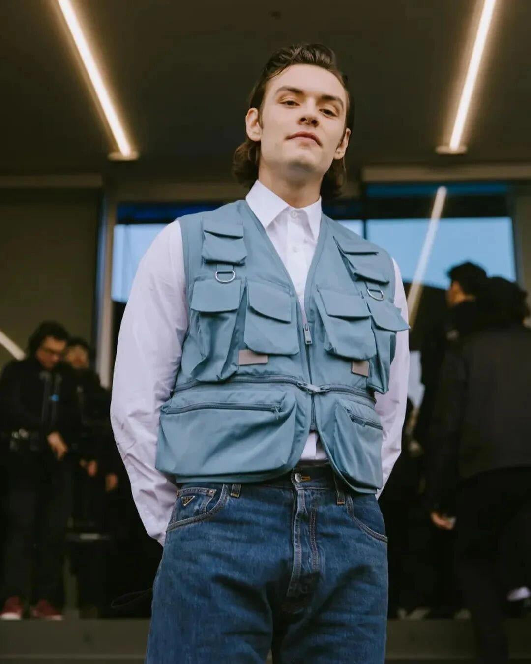 2026 New Triangle Brand Denim Trousers (55067-B65)