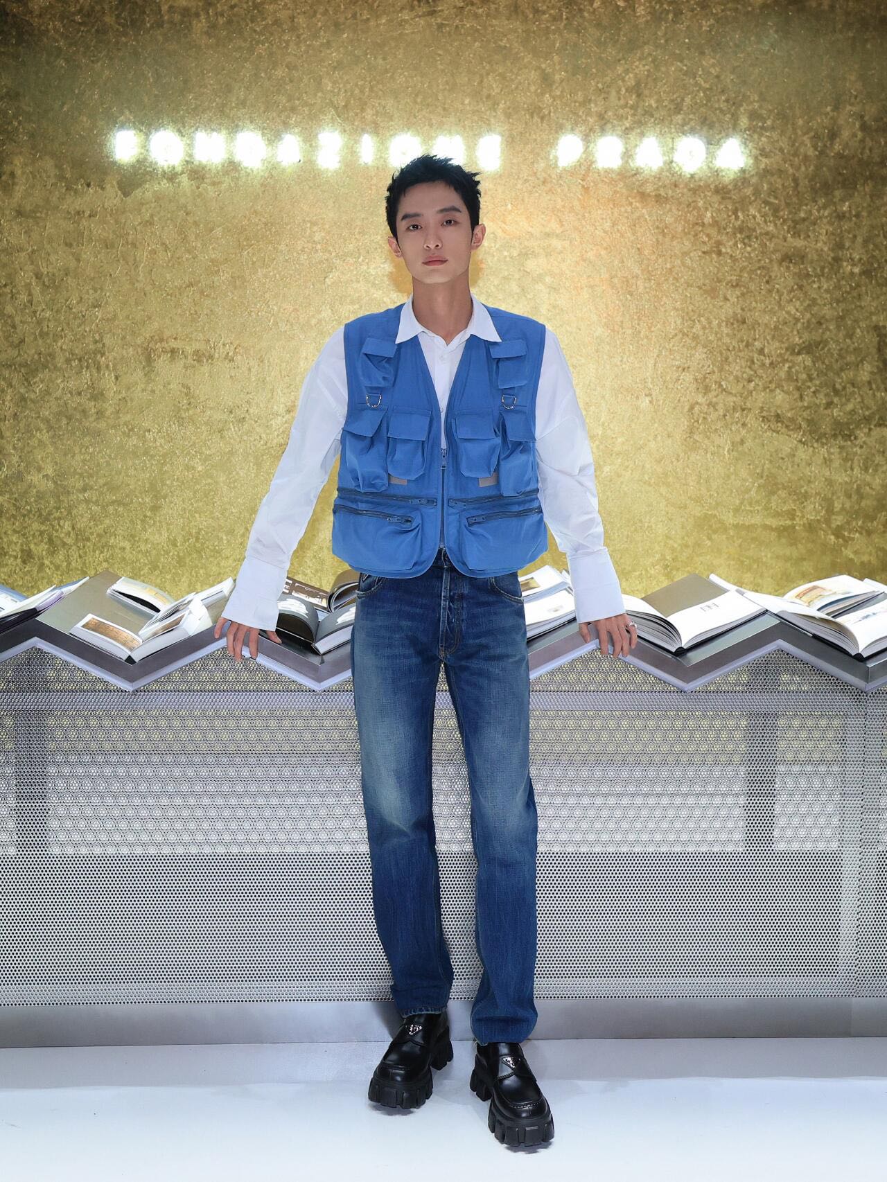 2026 New Triangle Brand Denim Trousers (55067-B65)