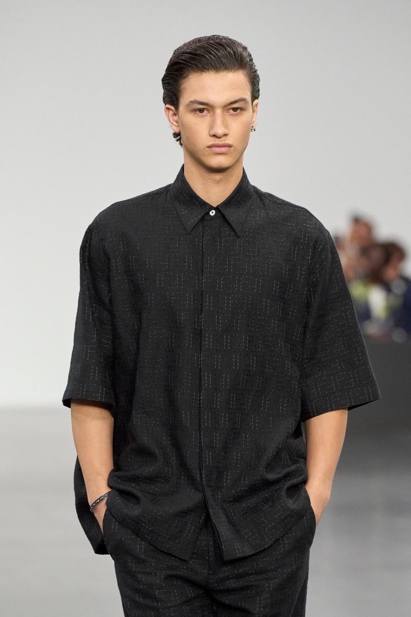 2026 New FF Full-Width FF Shirt (MM044-B20)