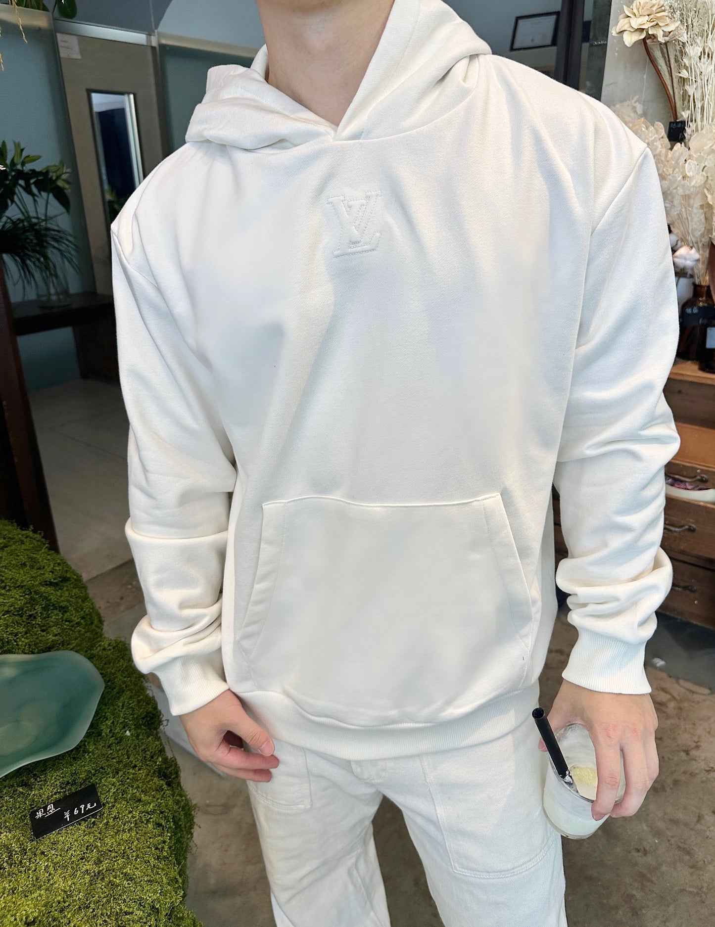 2026 New LY Logo Embossed Hooded Sweatshirt (25319-B10)