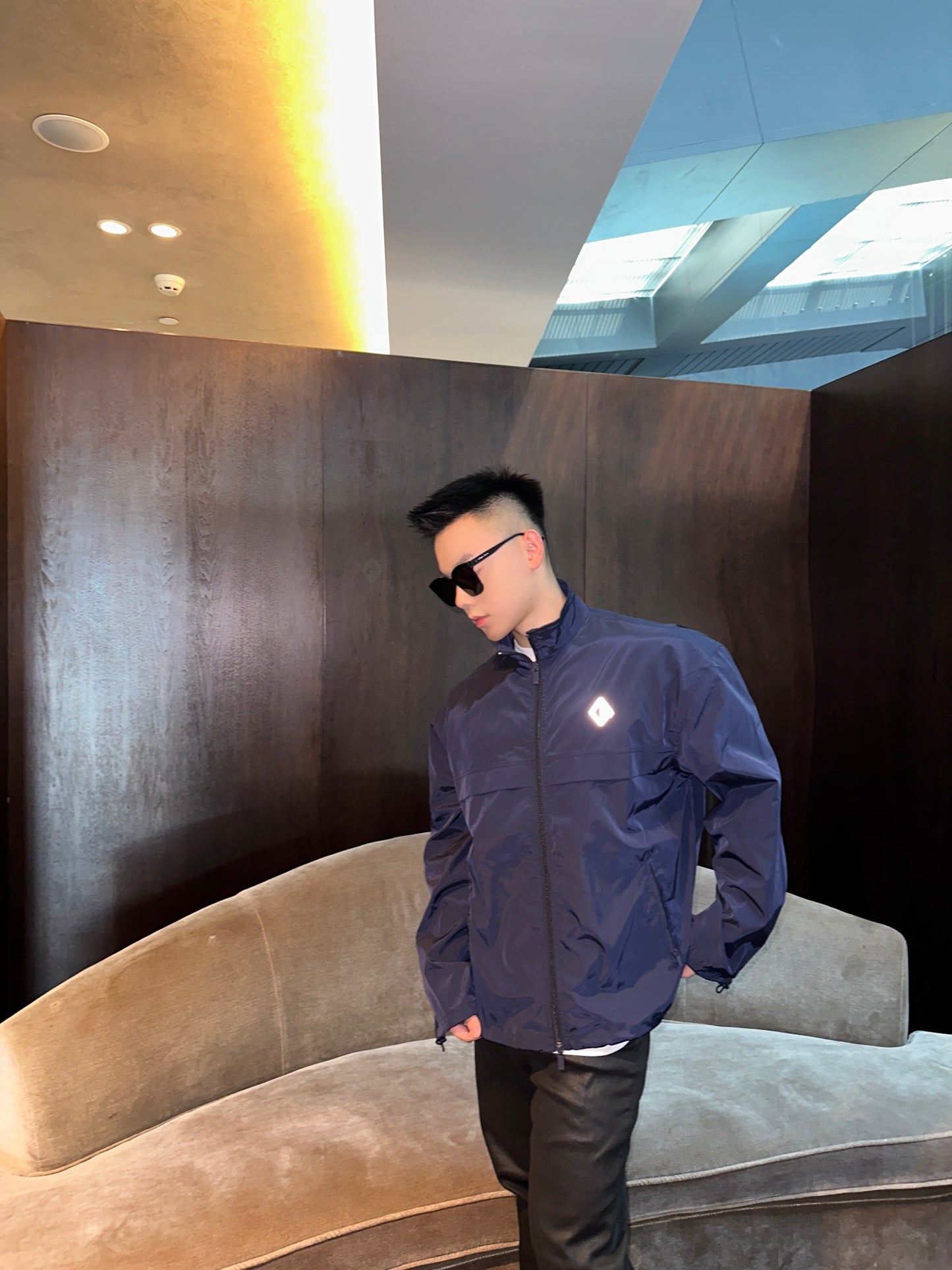 2026 New CD Logo Zip-Up Jacket (MM057-B60)