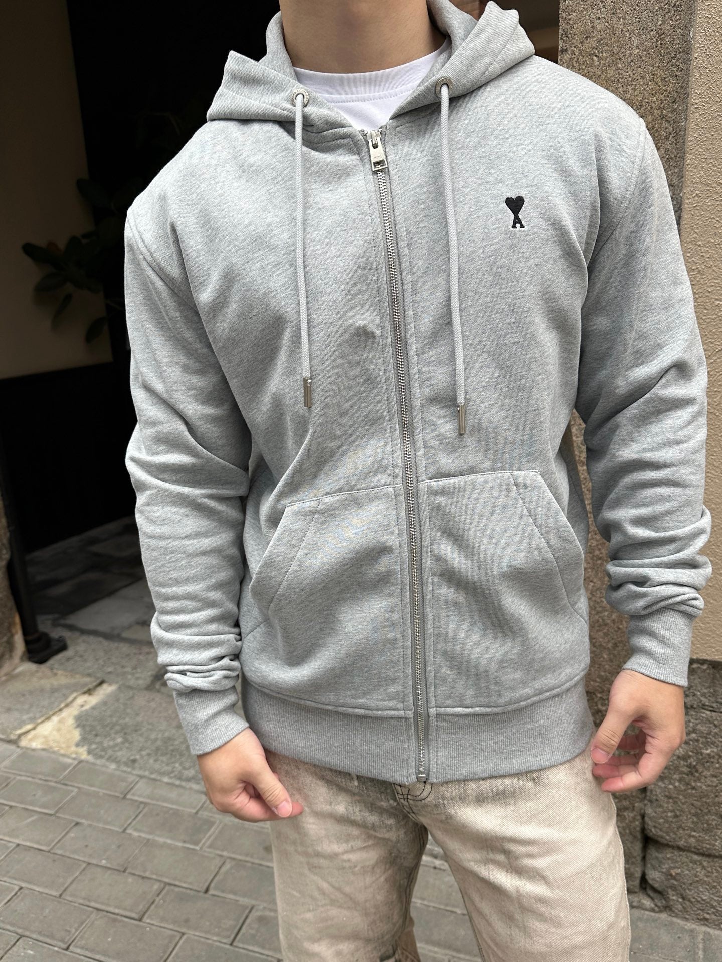 2026 New Heart A Embroidered Heart Zipper Jacket (BB717-B40)