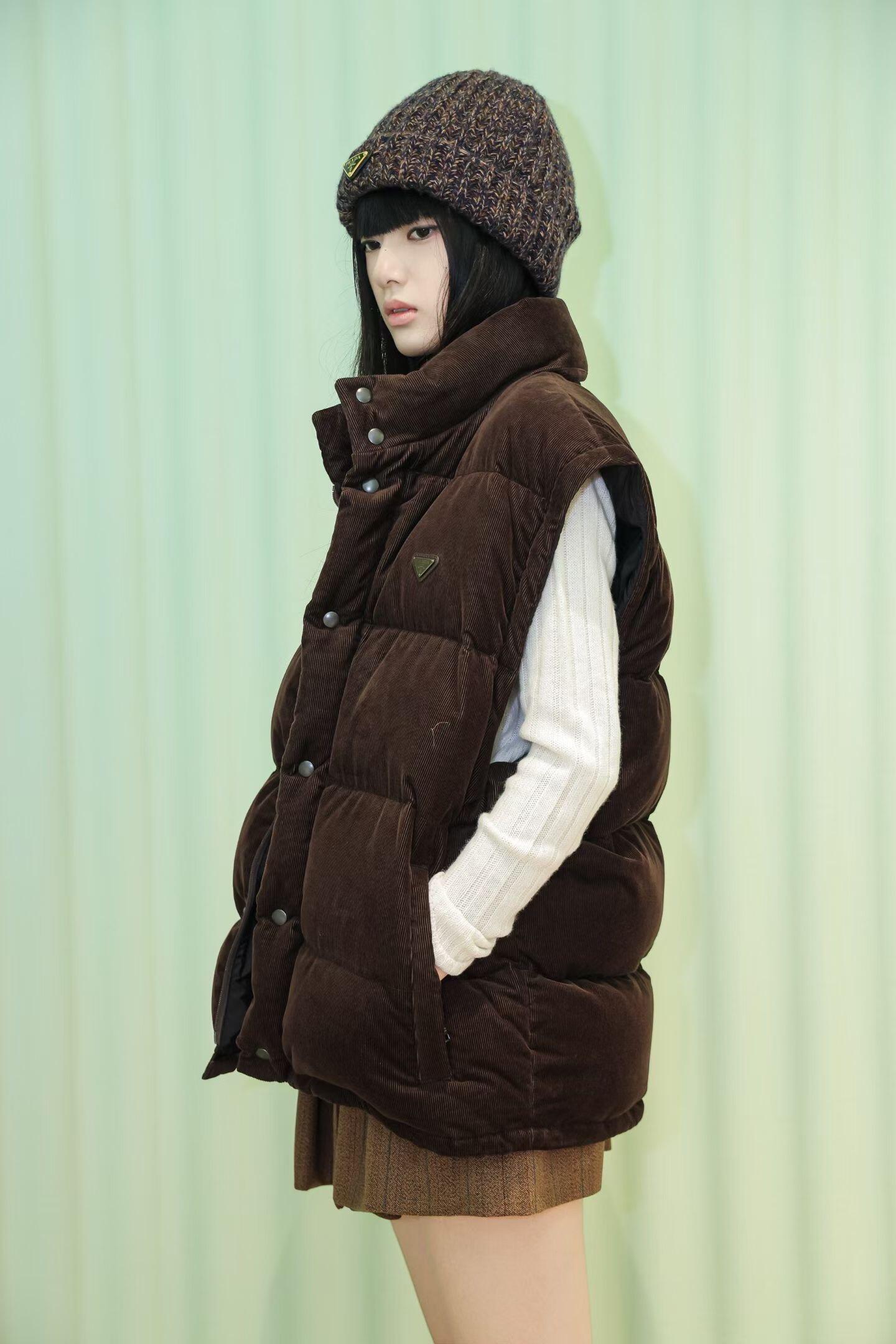 2026 New Triangle Brand Functional Down Jacket (BB726-E90)