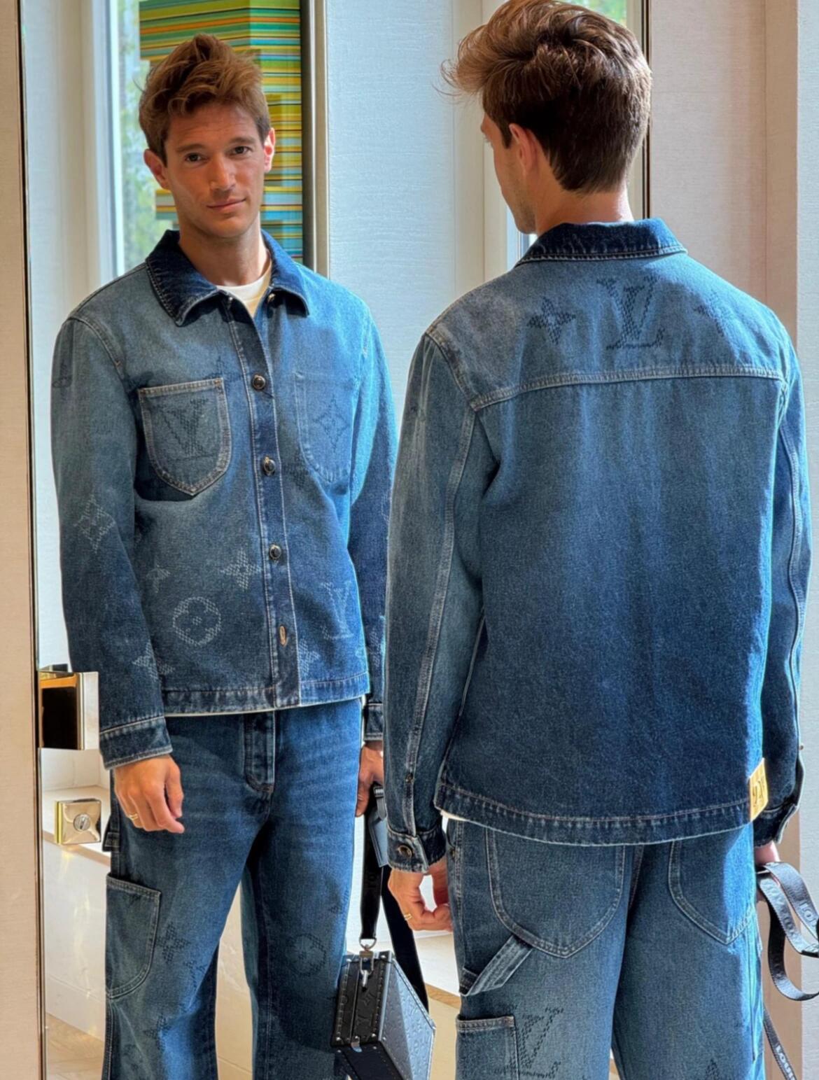 2026 New LY Gradient Logo Jeans (BB730-B95)