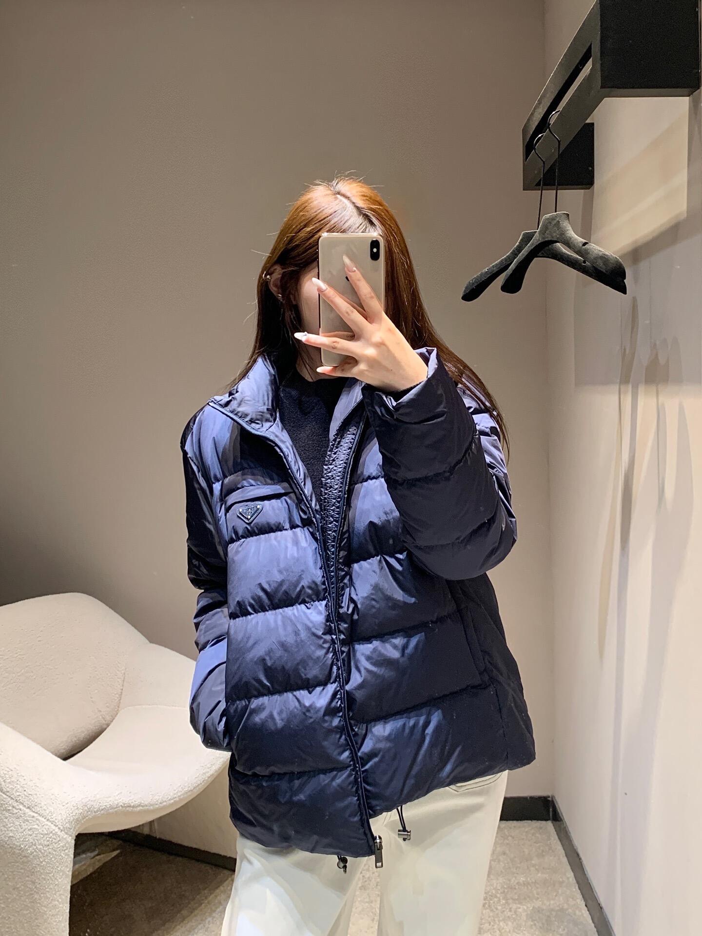 2026 New Triangle Brand Pocket Down Jacket (25297-D65)