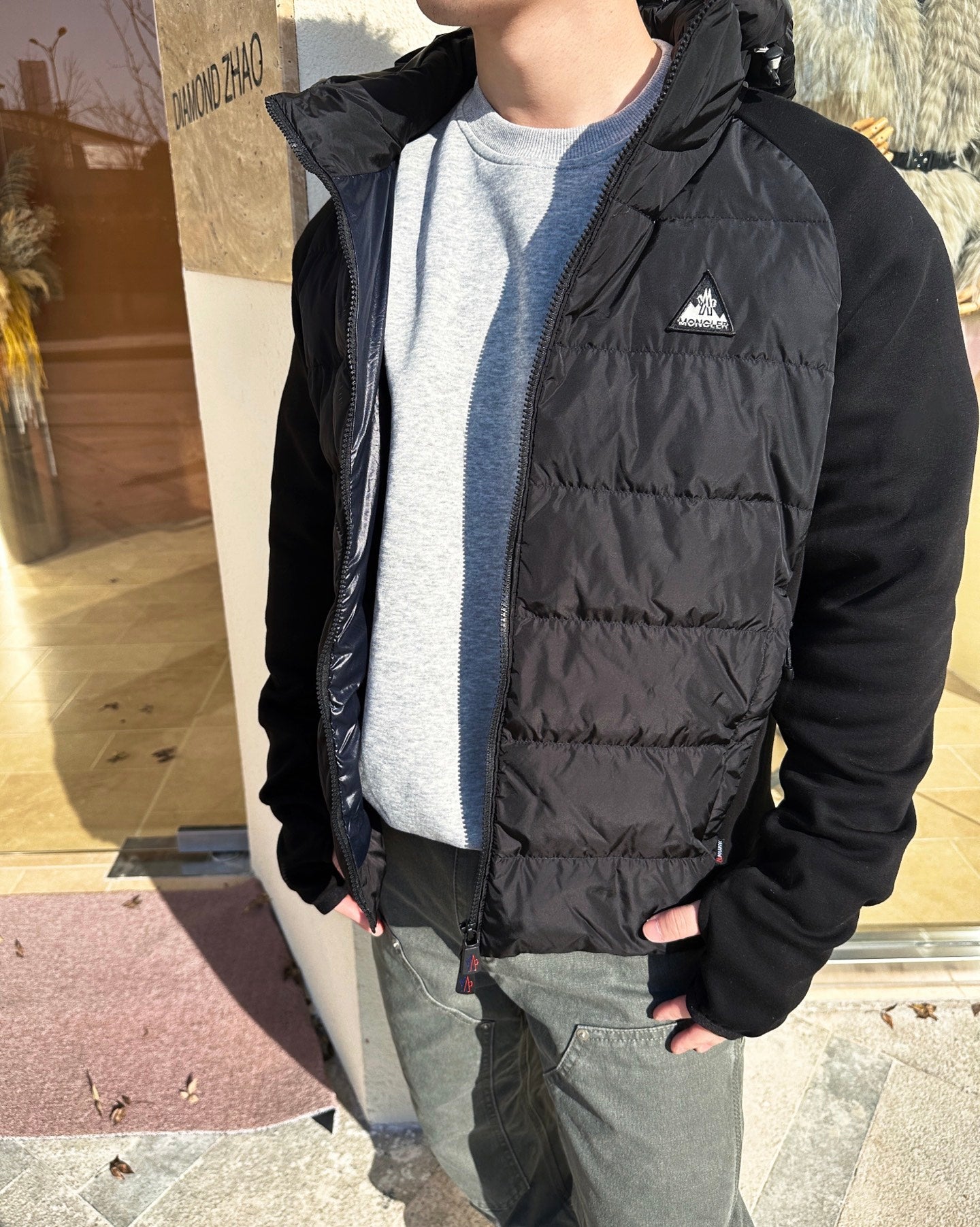 2026 New Mon Logo Woven Patchwork Down Jacket (25378-D10)