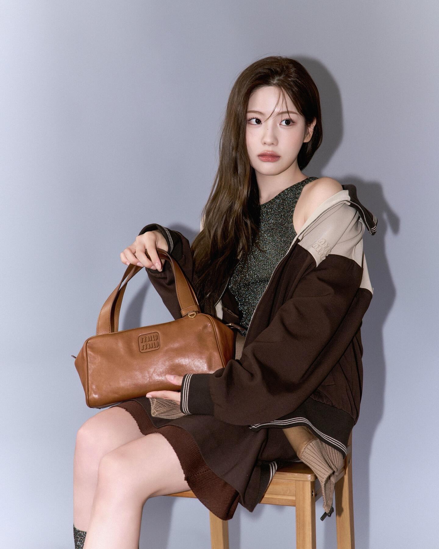 2026 New MM Embroidered Logo Zip Jacket (CC906-C10)