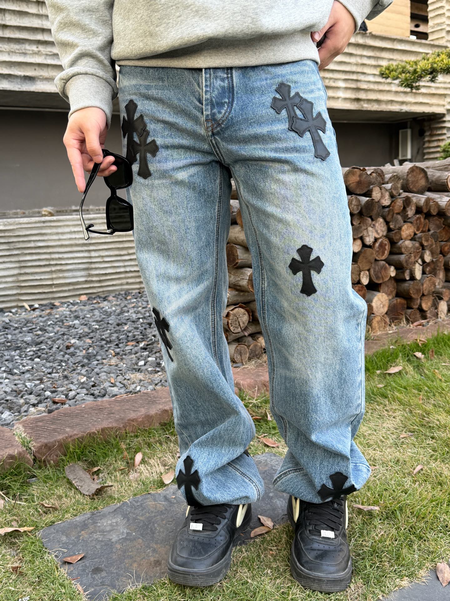 2026 New CH Cross Logo Jeans (CC901-C50)