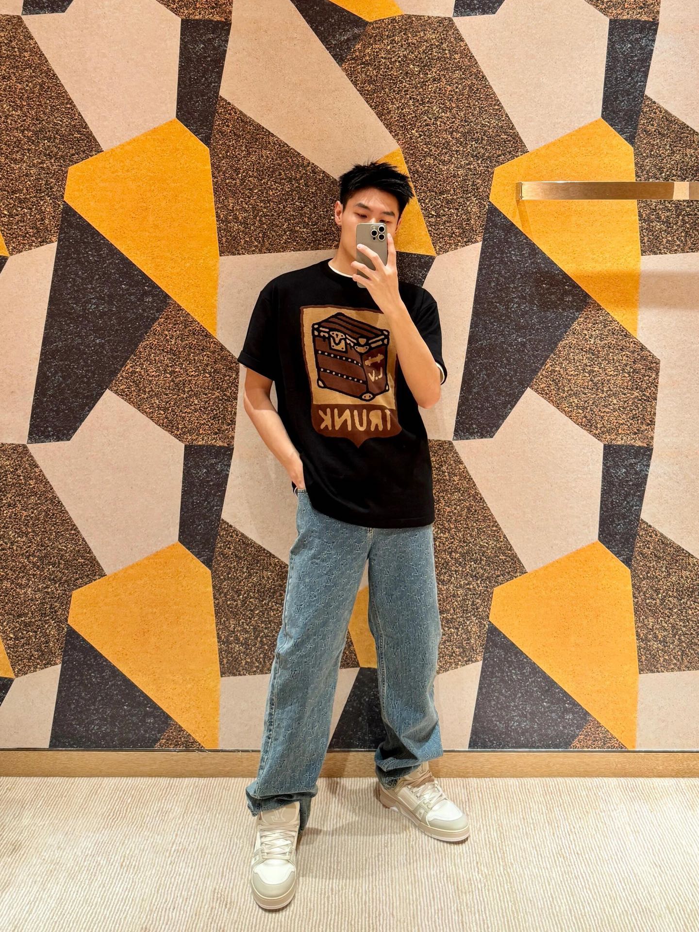 2026 New LY Geometric Knit T-Shirt (AA520-A75)