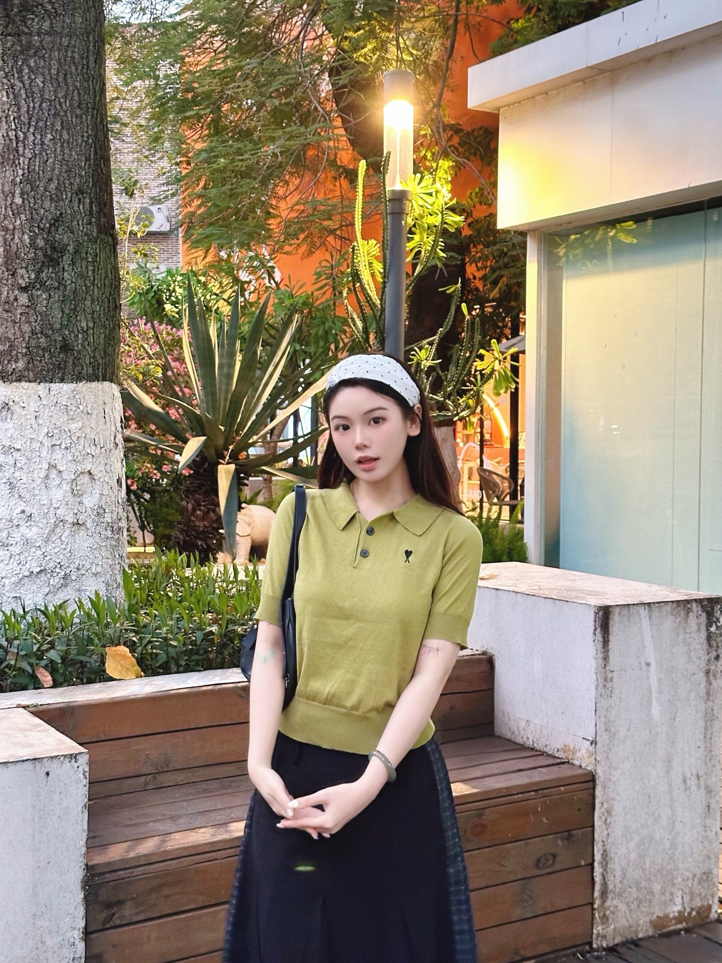 2026 Women’s Heart A Embroidered Polo Neck Knit Top (DD112)