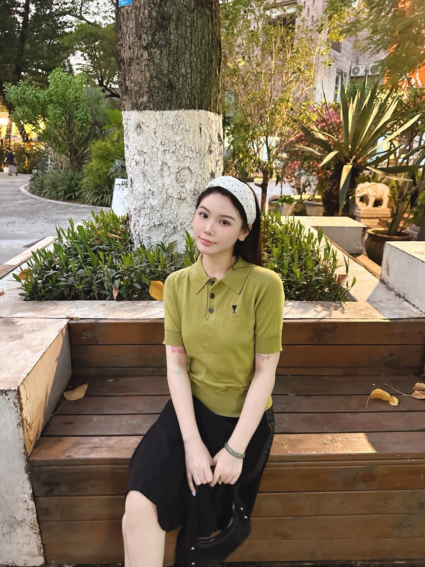 2026 Women’s Heart A Embroidered Polo Neck Knit Top (DD112)
