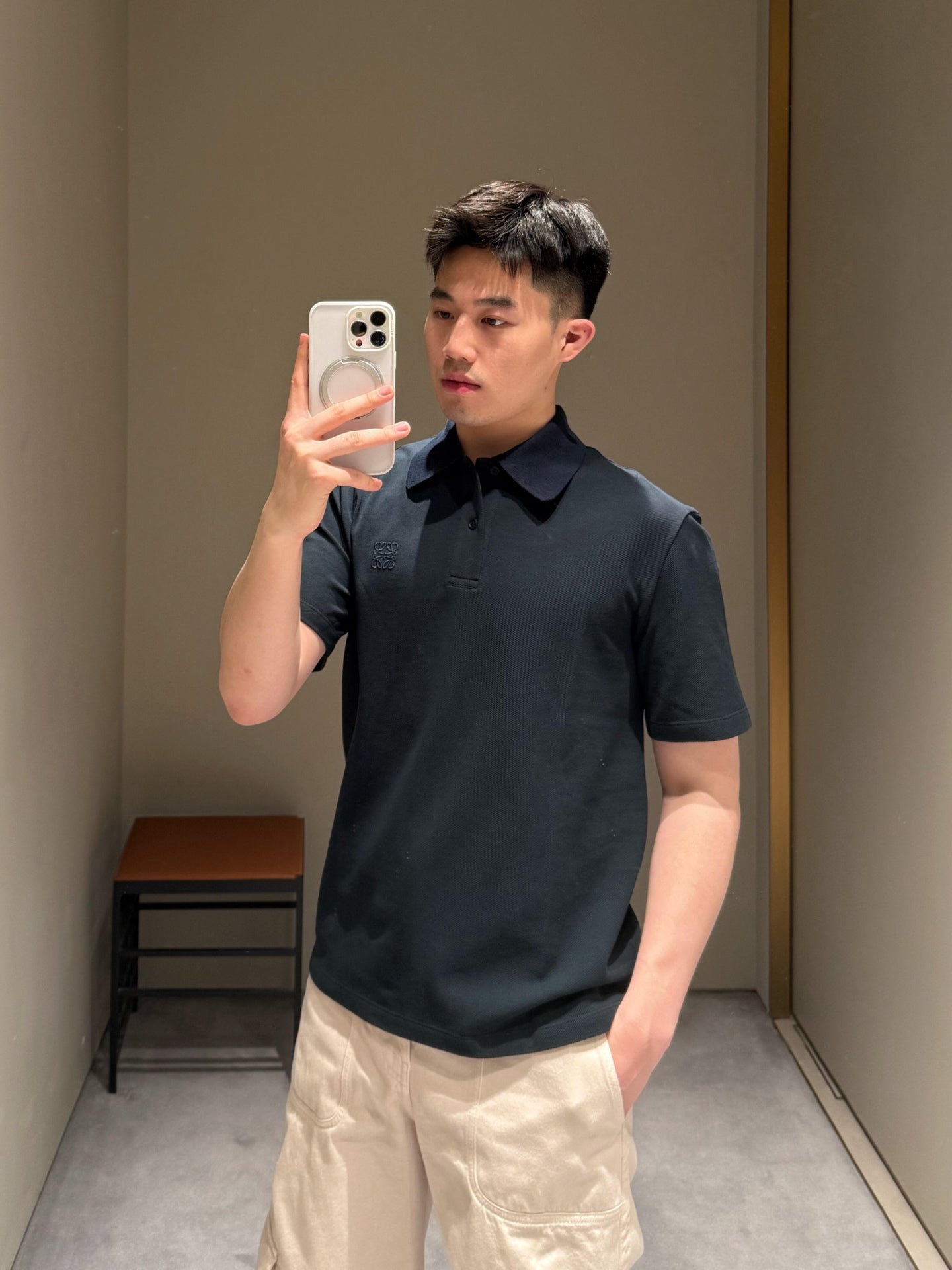 2026 New Triangle Brand Besticktes Poloshirt aus Wollmischung mit Reißverschluss vorne (25127-A70)