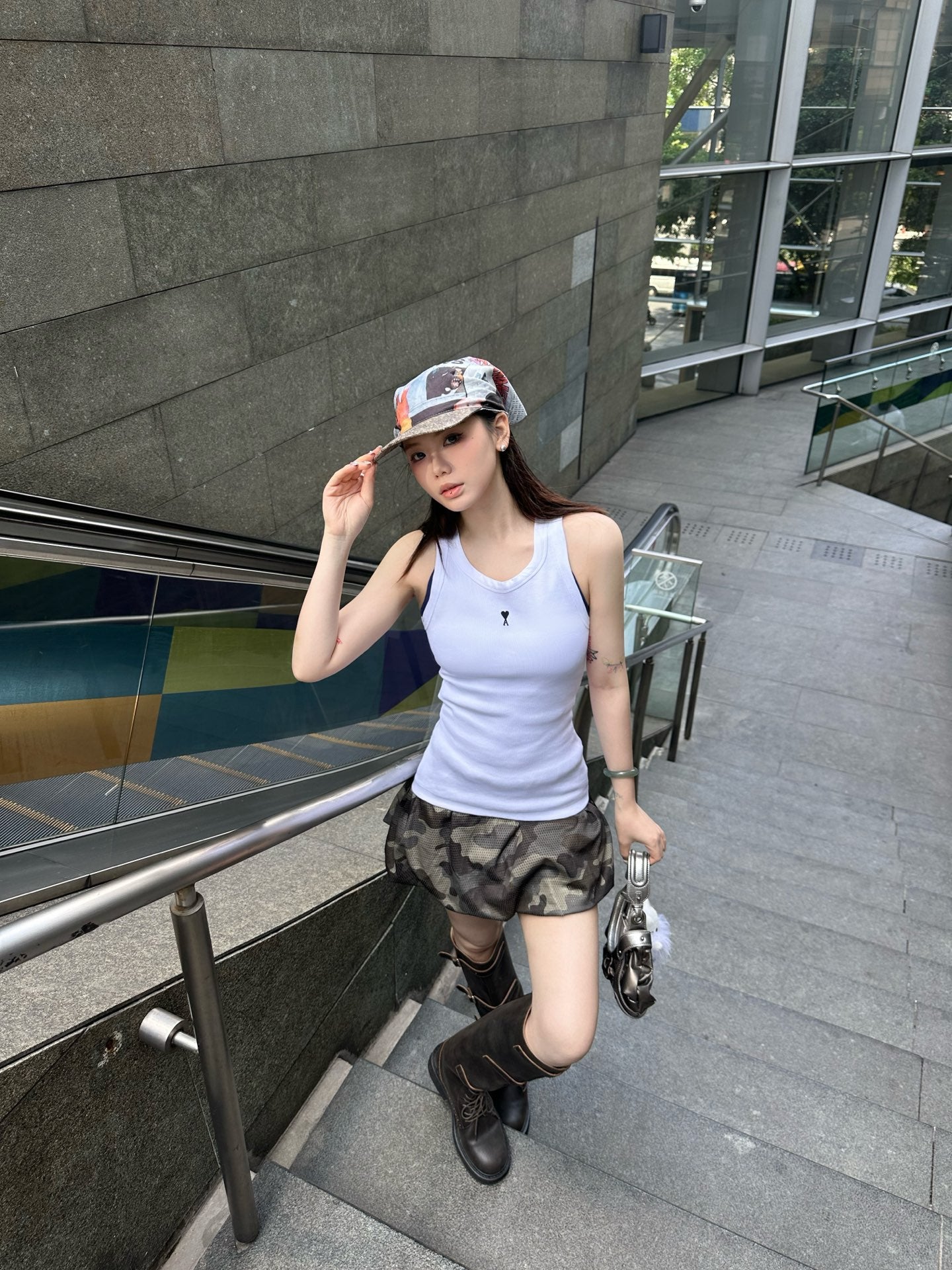 2026 Women’s Heart A Embroidered Vest (DD114)