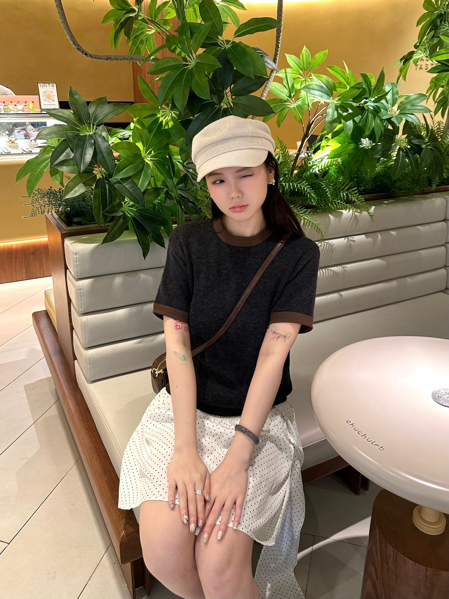2026 Women’s Triangle Brand Short-Sleeved Jumper with Triangle Logo (DD102)