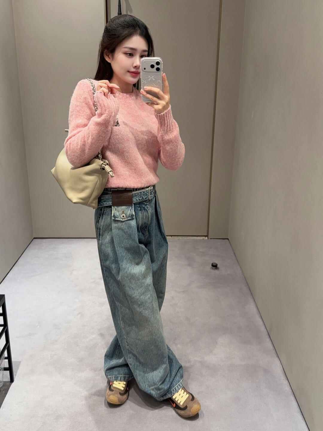 2026 Women’s Way Leather Patch Jeans (EE408)