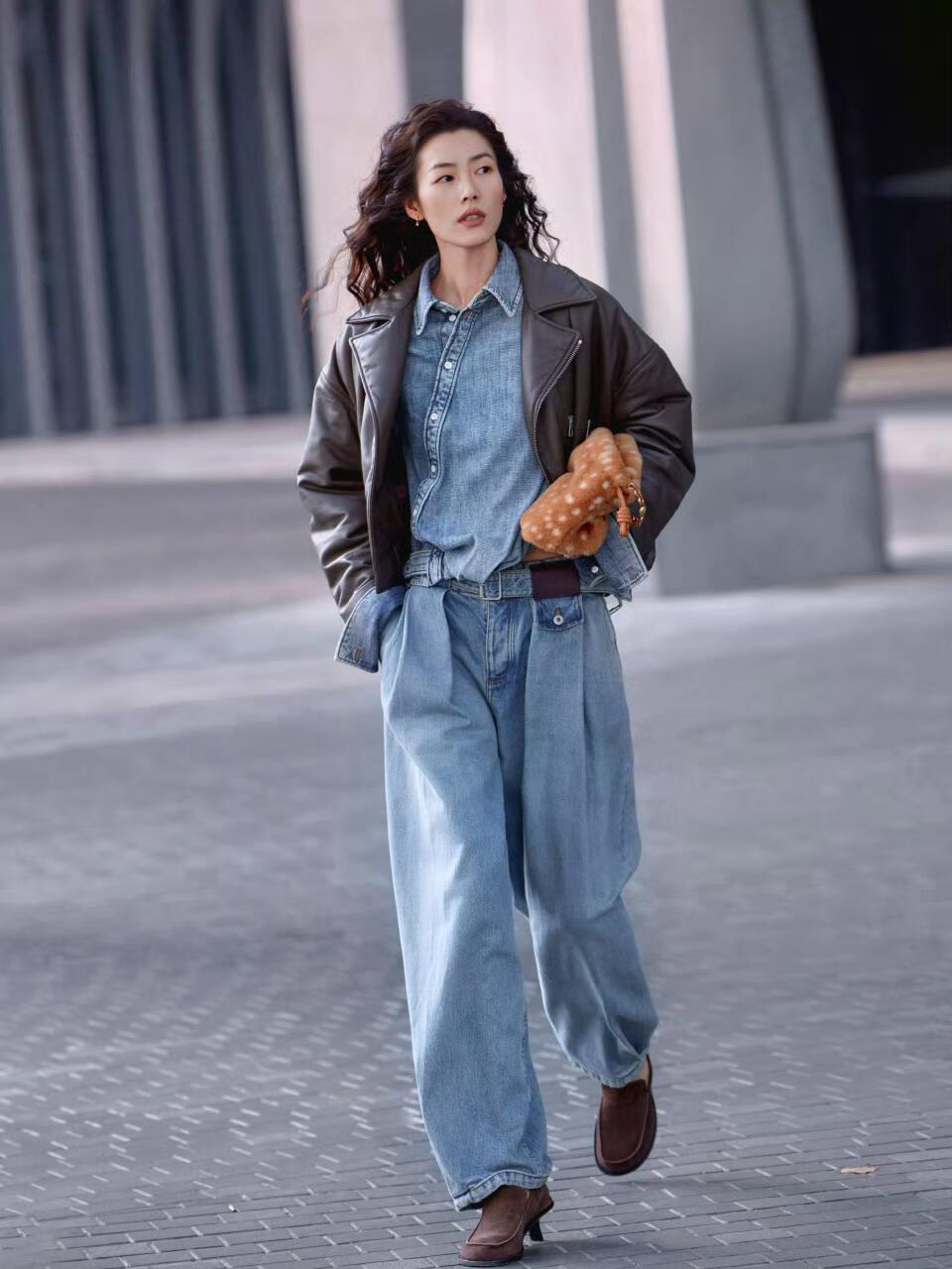 2026 Women’s Way Leather Patch Jeans (EE408)