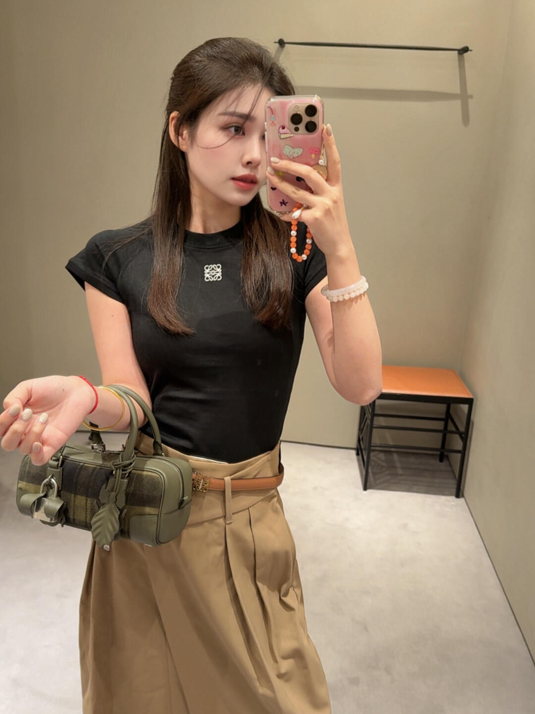 2026 Women’s Way Embroidered Short-Sleeved Top (EE412)