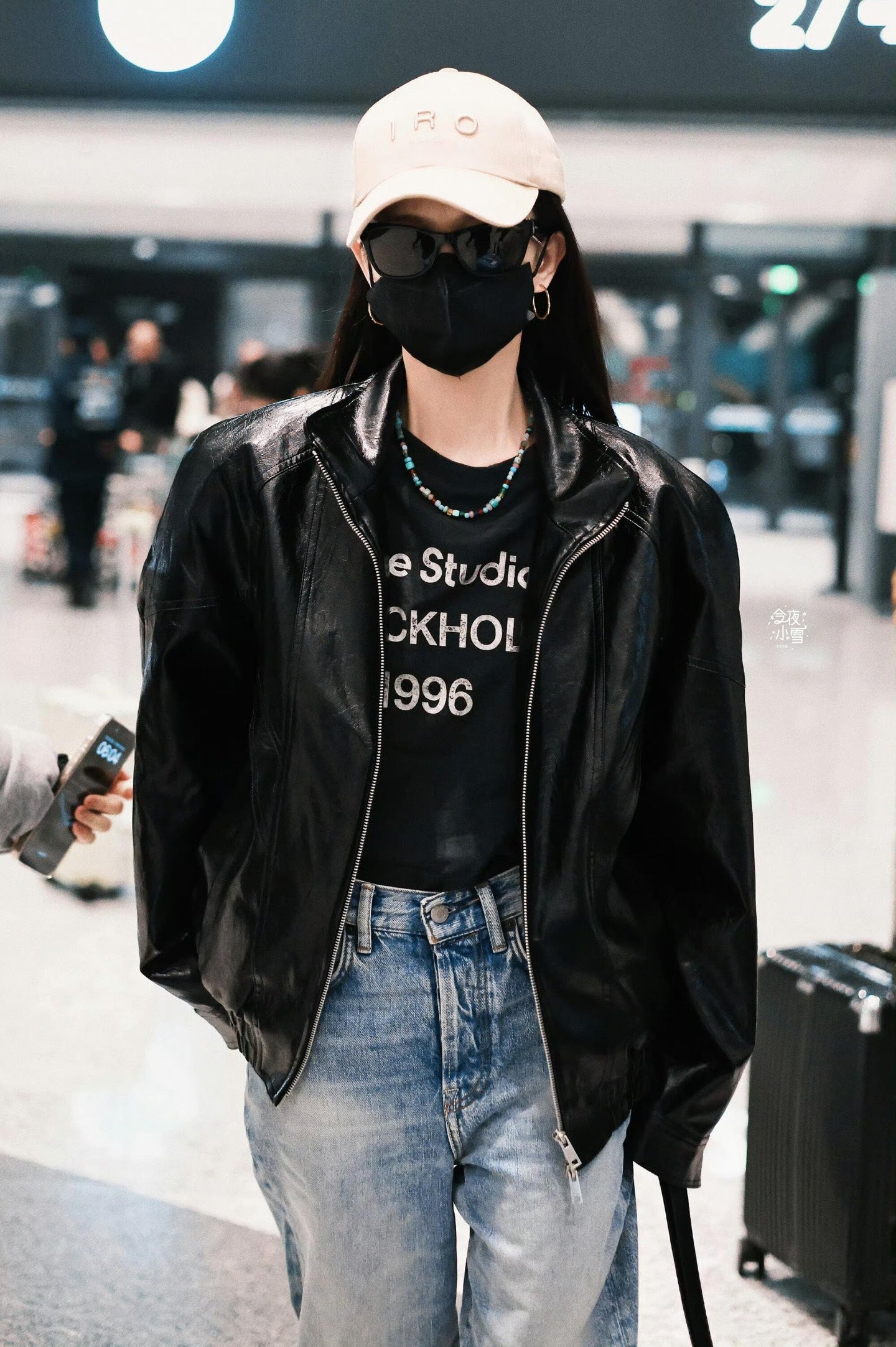 2026 Women’s Acn Short-Sleeved T-Shirt with Screen-Printed Distressed Logo (FF731)