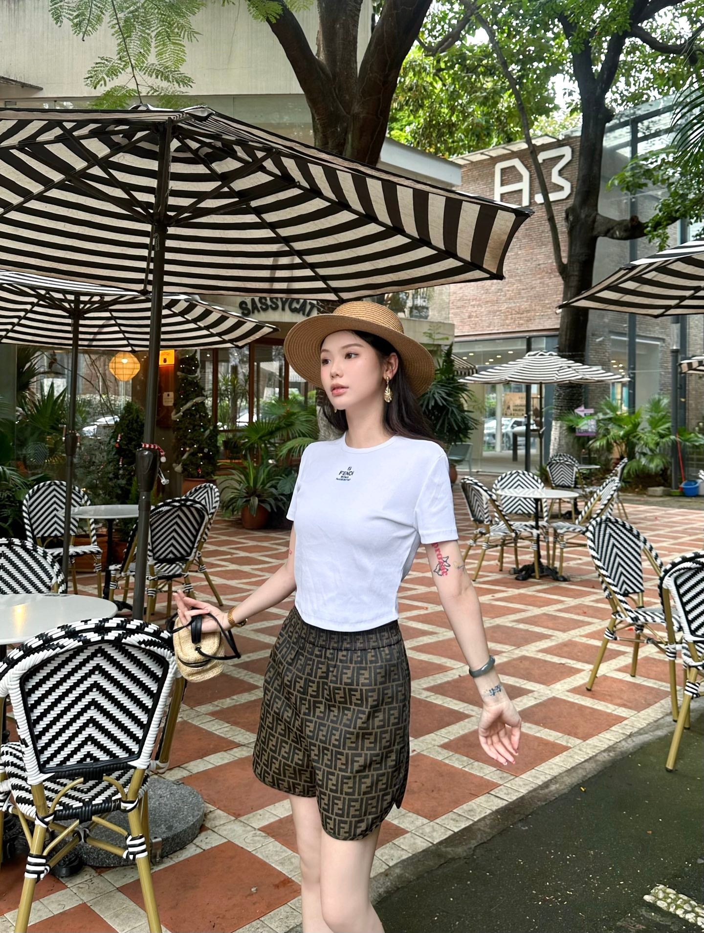 2026 Women’s FF All-over Print Casual Shorts (DD134)