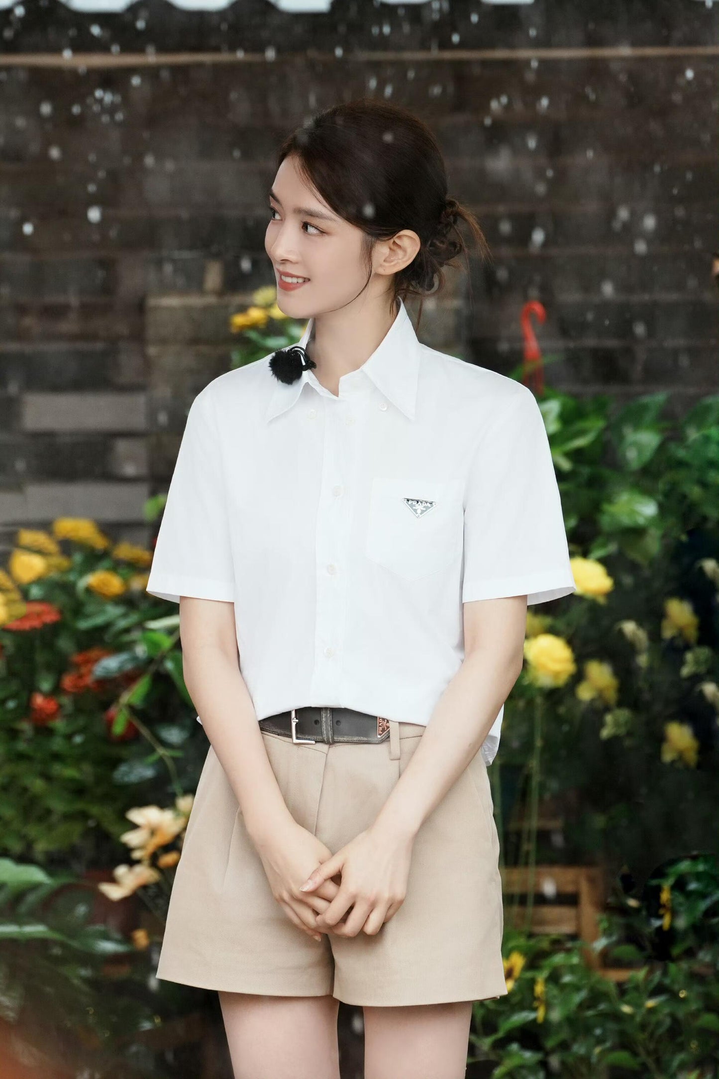 2026 Women's Triangle Brand Triangle Logo Short Shirt (EE420)