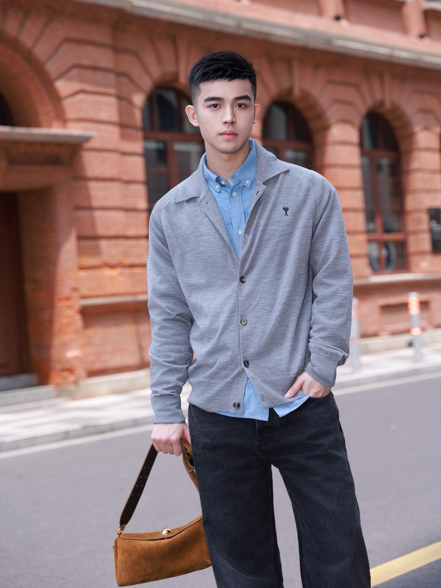2026 New Model Heart A Embroidered Knit Cardigan (AA652-B10)