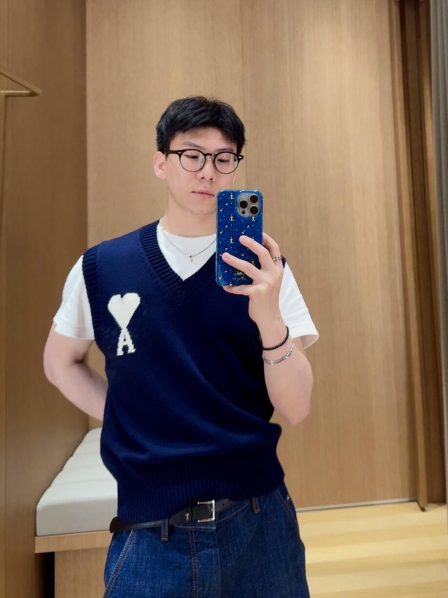 2026 New Triangle Brand Besticktes Poloshirt aus Wollmischung mit Reißverschluss vorne (25127-A70)