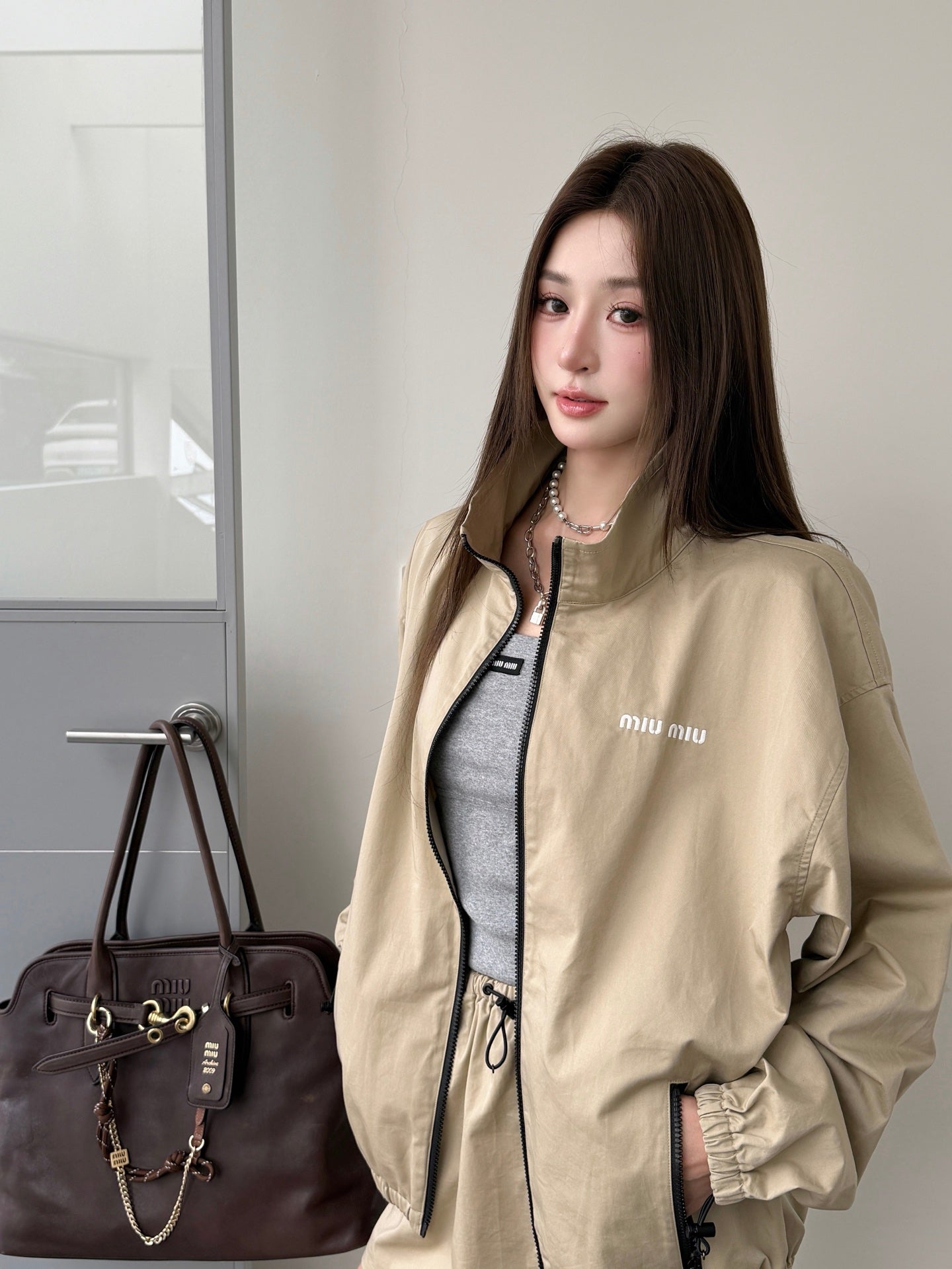 2026 Women's MM Logo Zipper Coat (FF806)