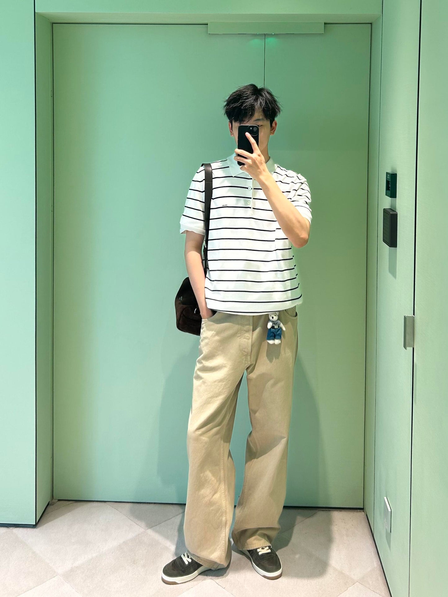 2026 New Model Triangle Brand Denim Pants (BB4015-B60)