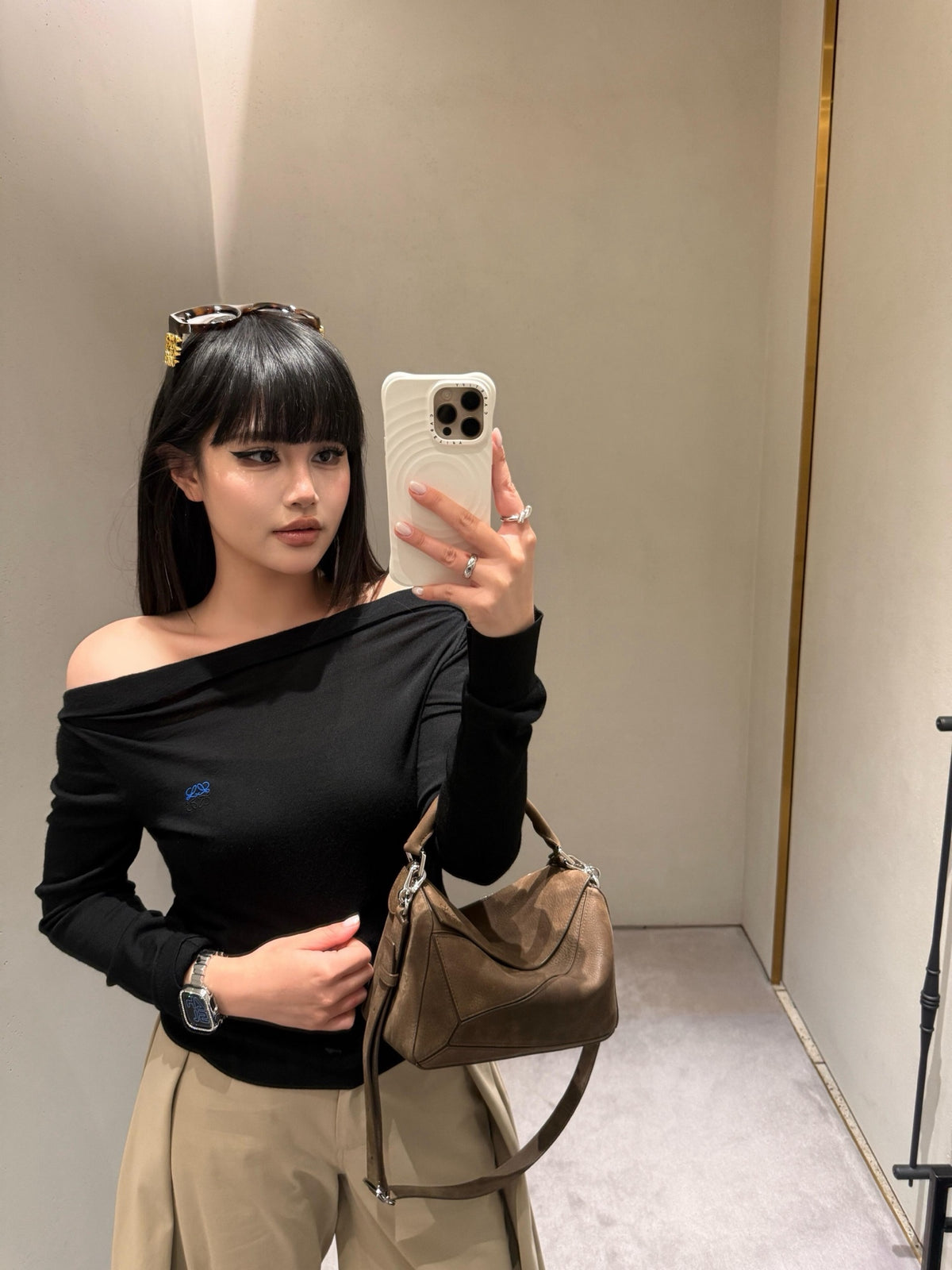 2026 Women's Way Embroidered Sweater (DD148)