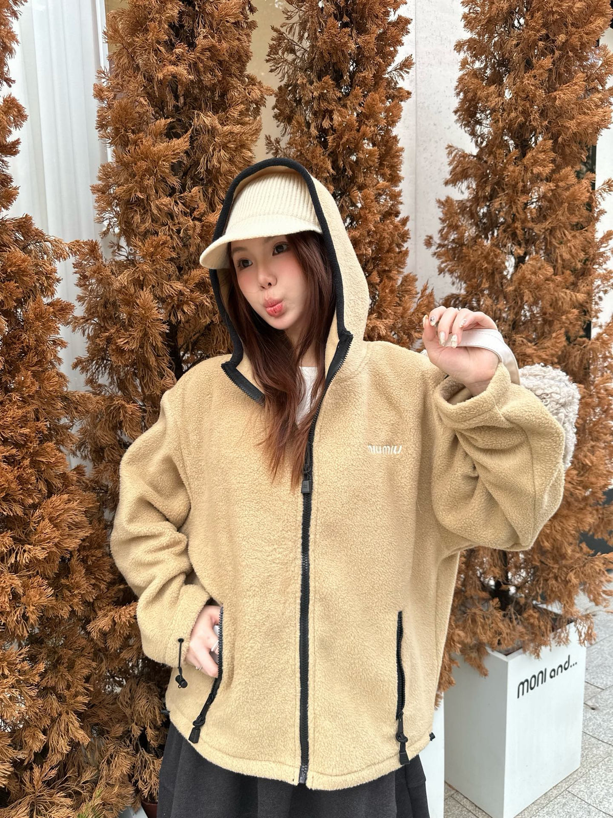 2026 Women's MM Embroidered Logo Hooded Coat (FF821)