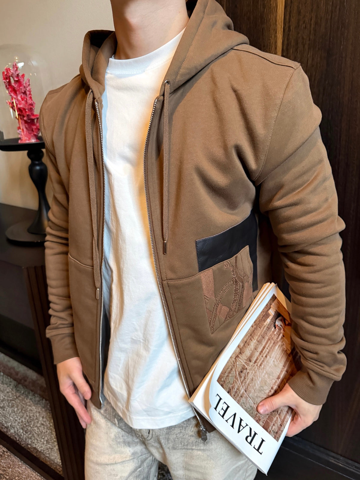 2026 New Model H Embroidered Leather Zipper Coat (AA684-B85)