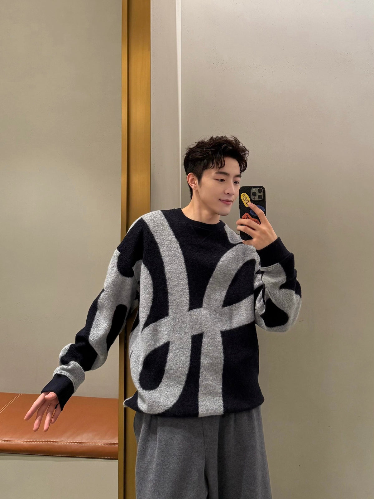 2026 New Style Way Embroidered Jacquard Sweater (AA697-B40)