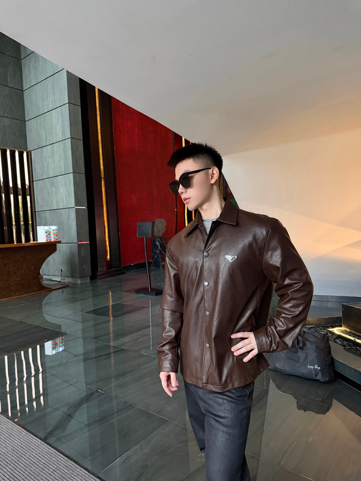 2026 New Model Triangle Brand Single Button Leather Jacket (CC7043-C05)