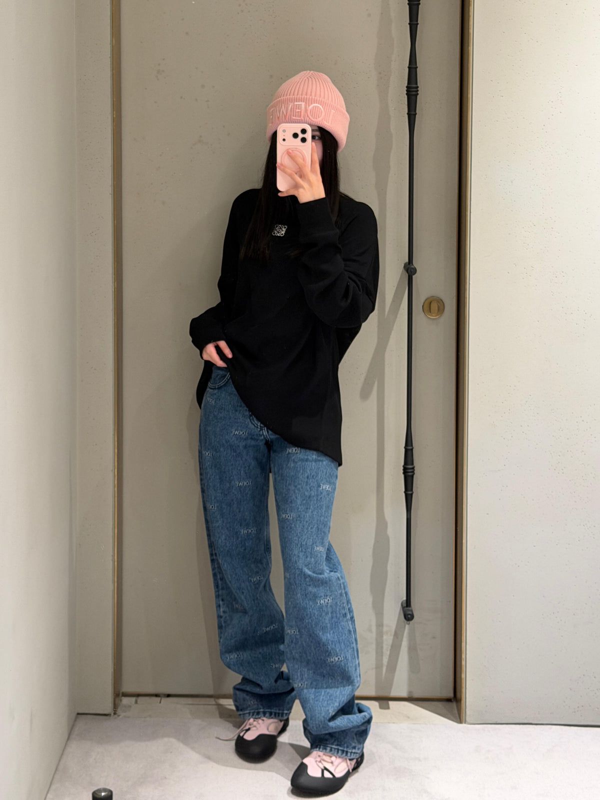 2026 Women's Way Denim Pants with Embroidered Logo (EE455)