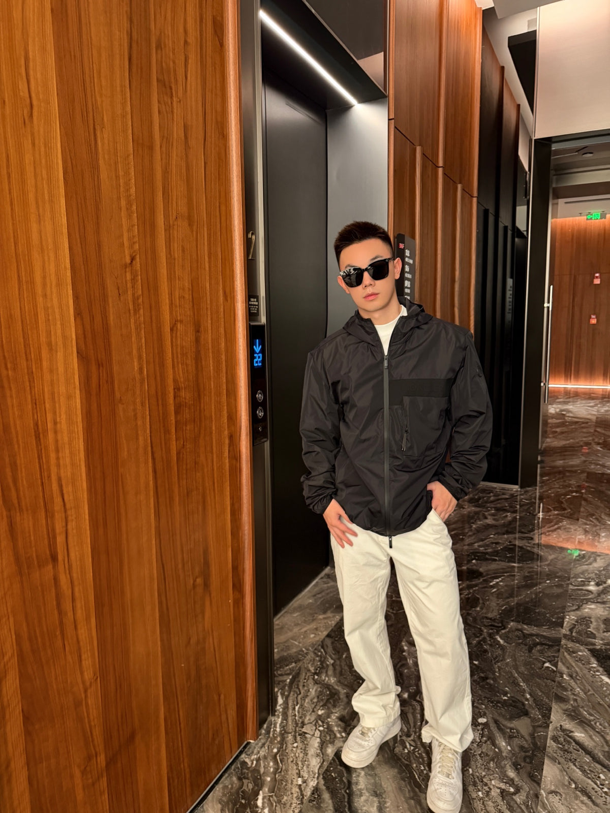 2026 New Model Mon Embossed Pocket Hooded Coat (BB4046-B90)