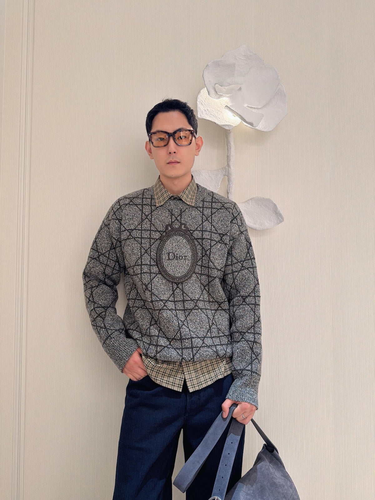 2026 New Style CD Emblem Embroidered Vine Pattern Sweater (AA1037-B60)