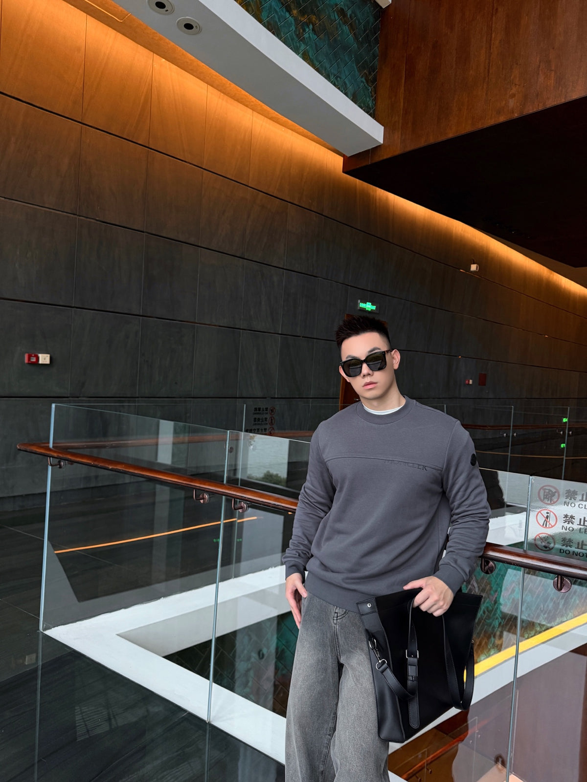 2026 New Model Mon Logo Embroidered Sweatshirt (AA1054-A65)