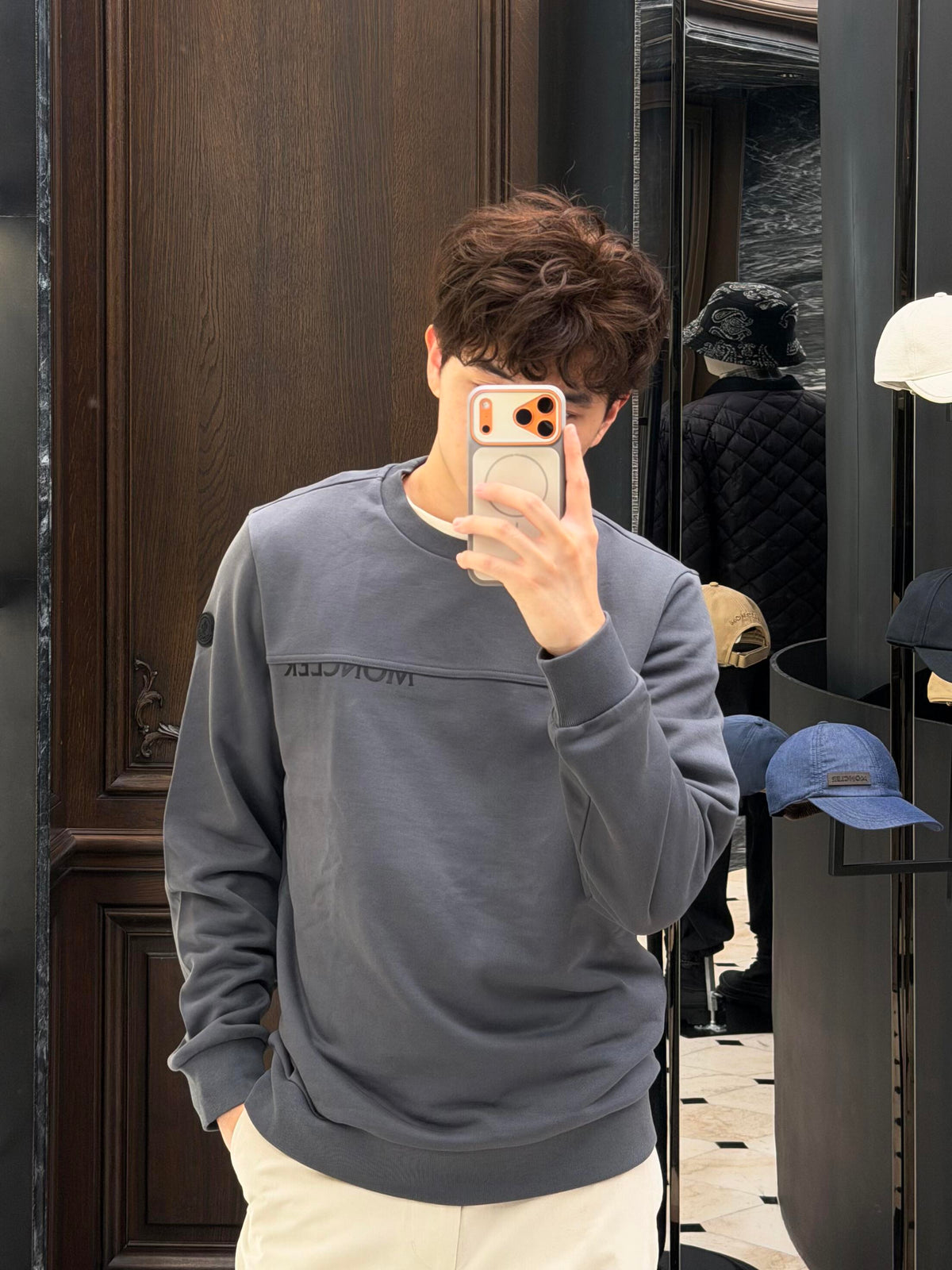 2026 New Model Mon Logo Embroidered Sweatshirt (AA1054-A65)
