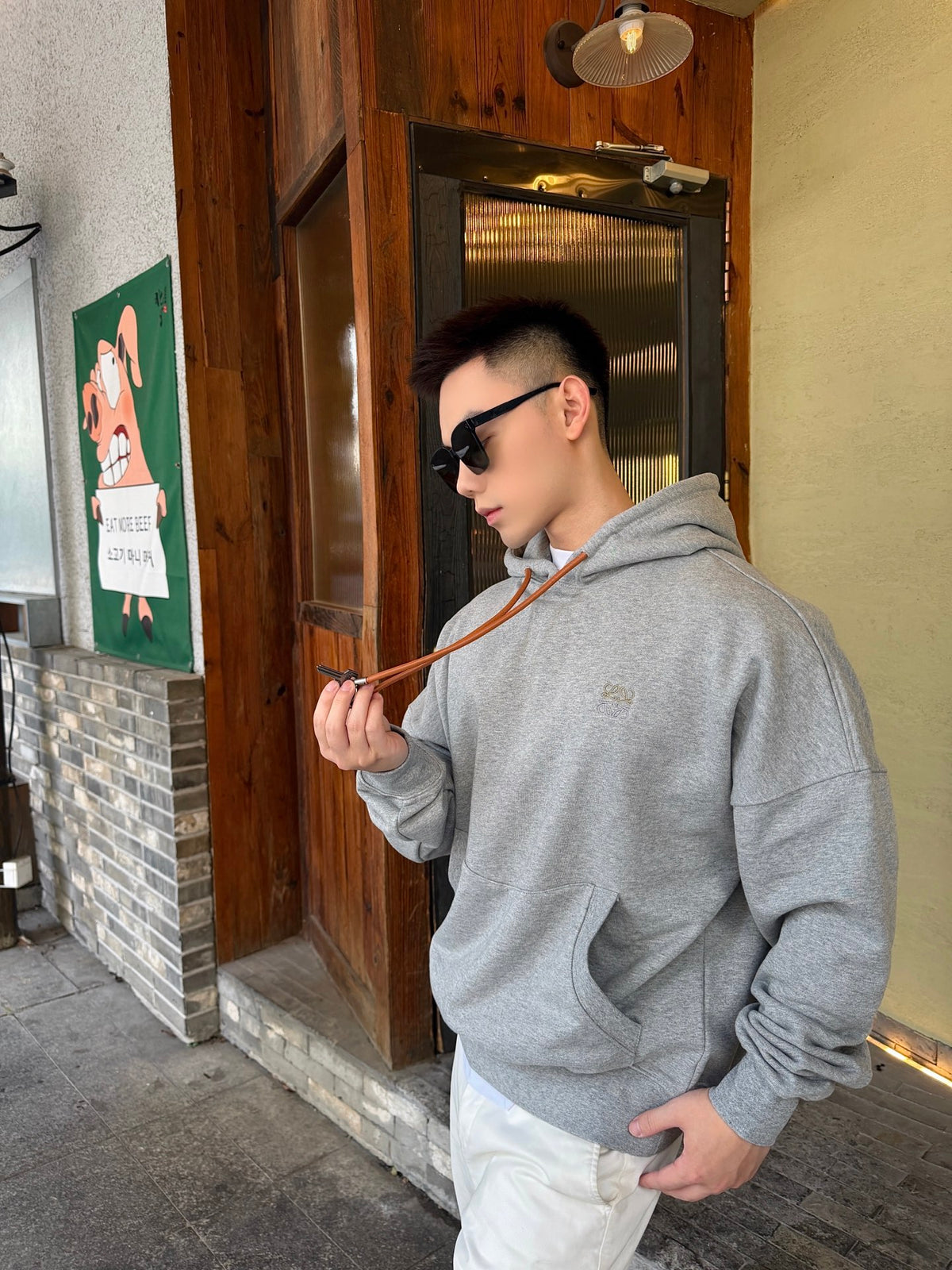 2026 New Style Way Embroidered Keychain Hooded Sweatshirt (AA1034-B55)