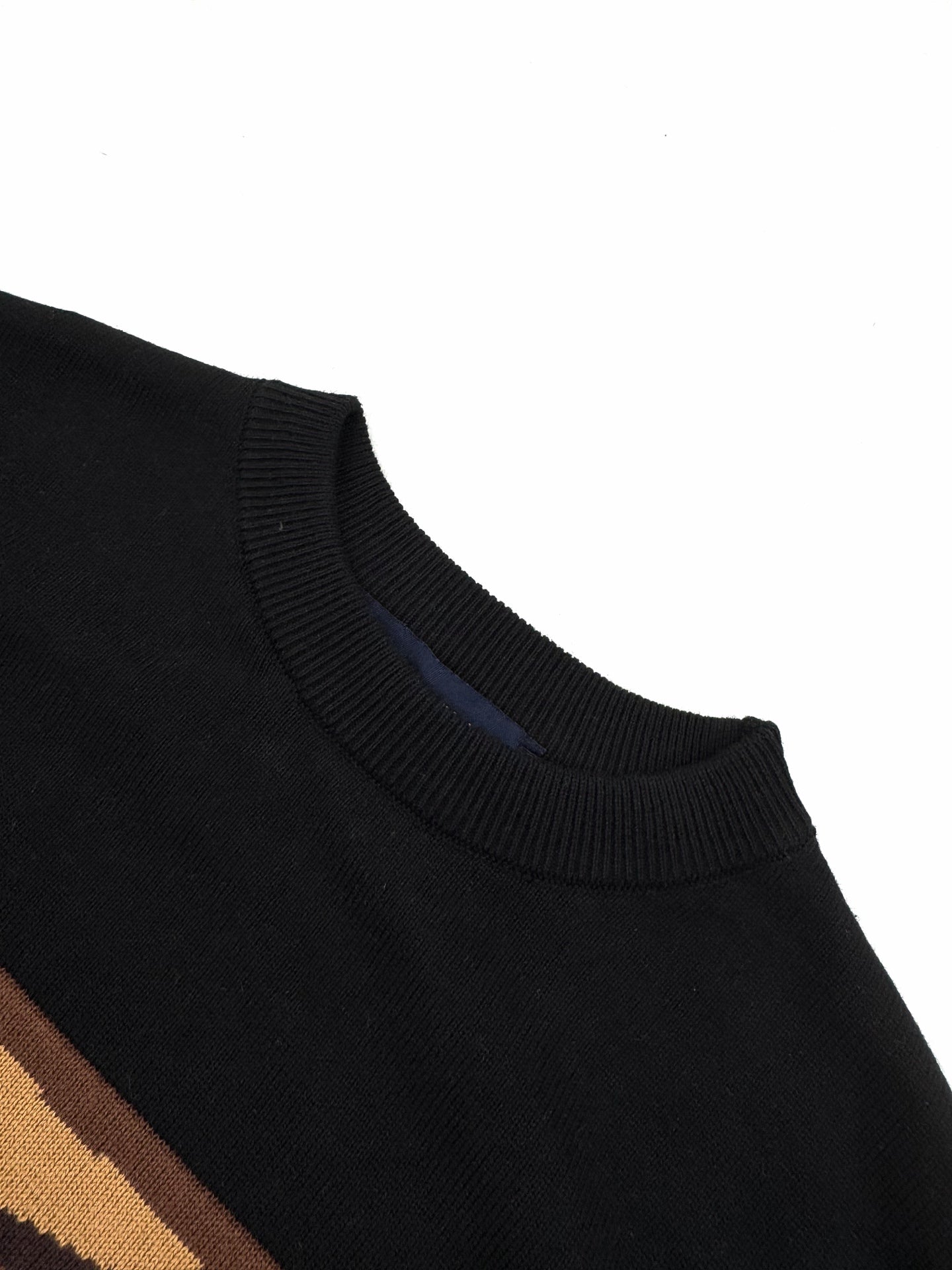 2026 New LY Geometric Knit T-Shirt (AA520-A75)