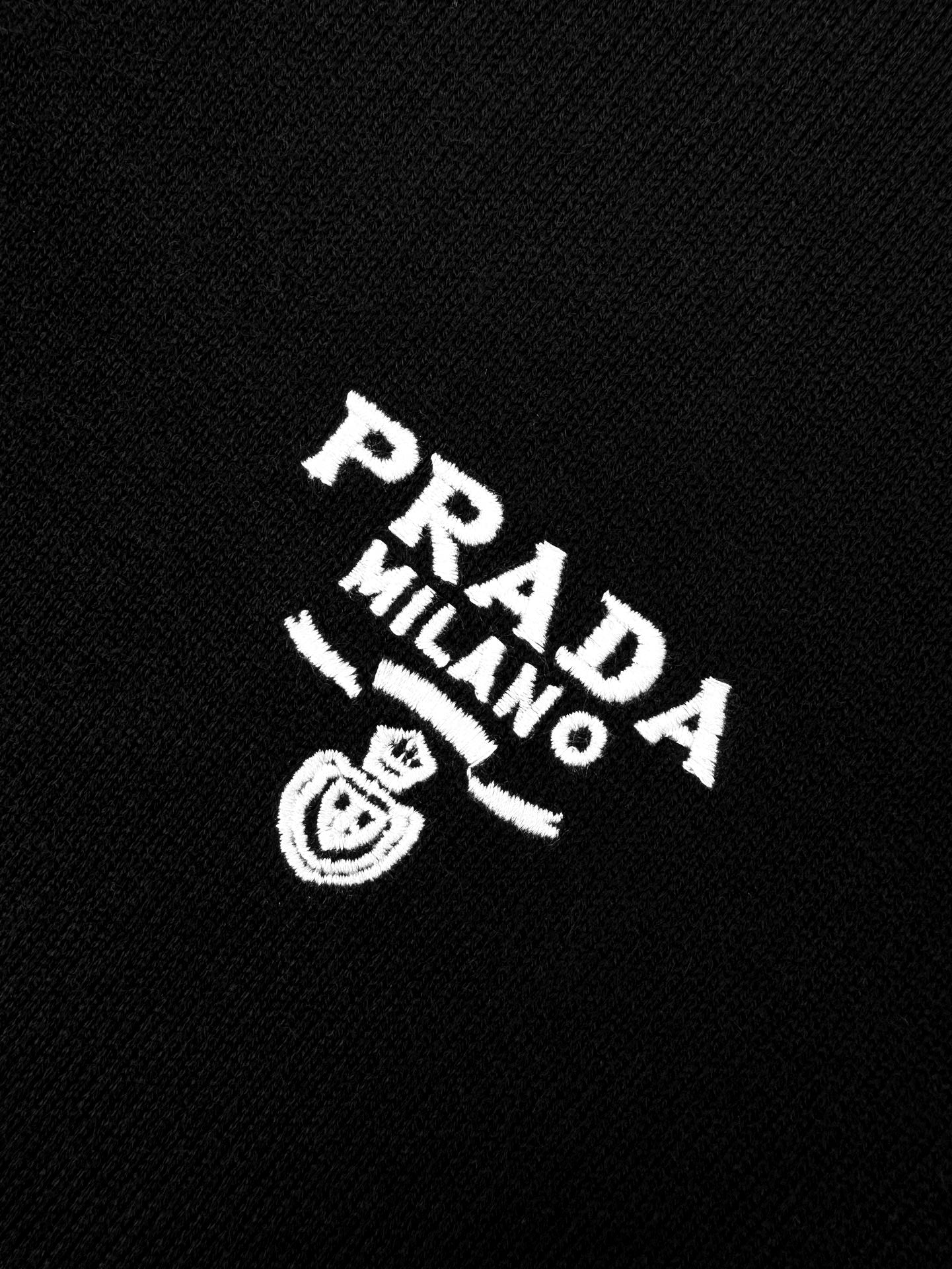 2026 New Triangle Brand Embroidered Collar Polo Shirt (25210-A70)