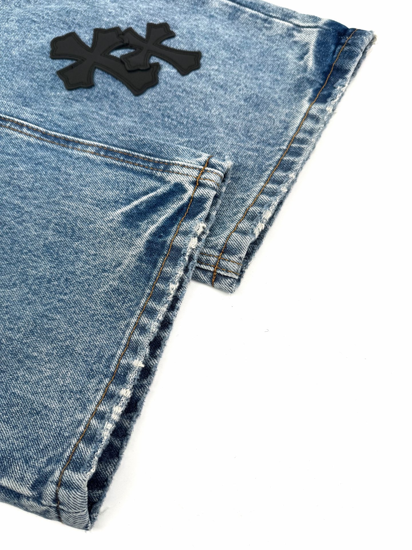 2026 New CH Cross Logo Jeans (CC901-C50)