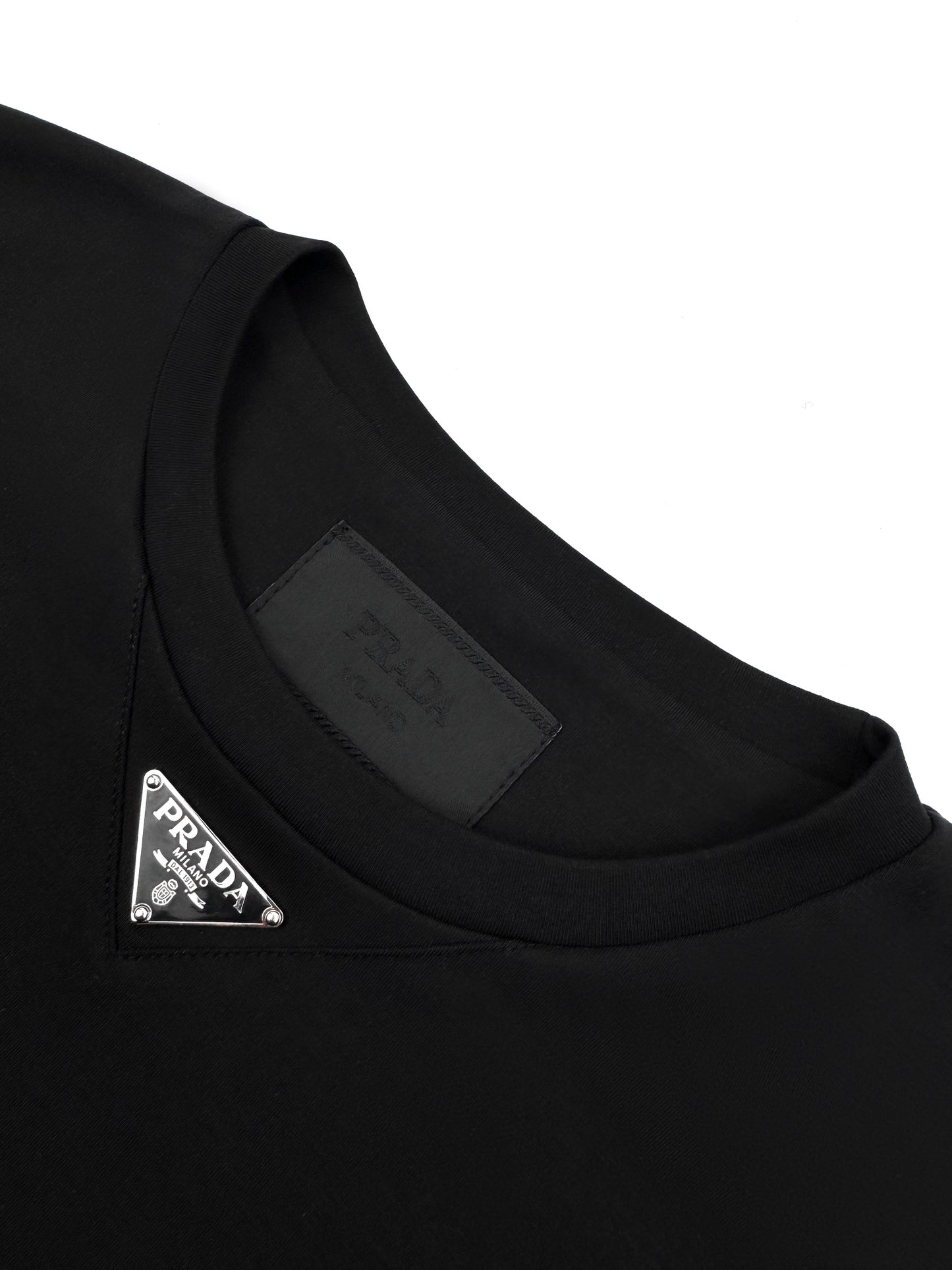 2026 New Triangle Brand T-shirt with Chest Triangle Logo (25214-A20)