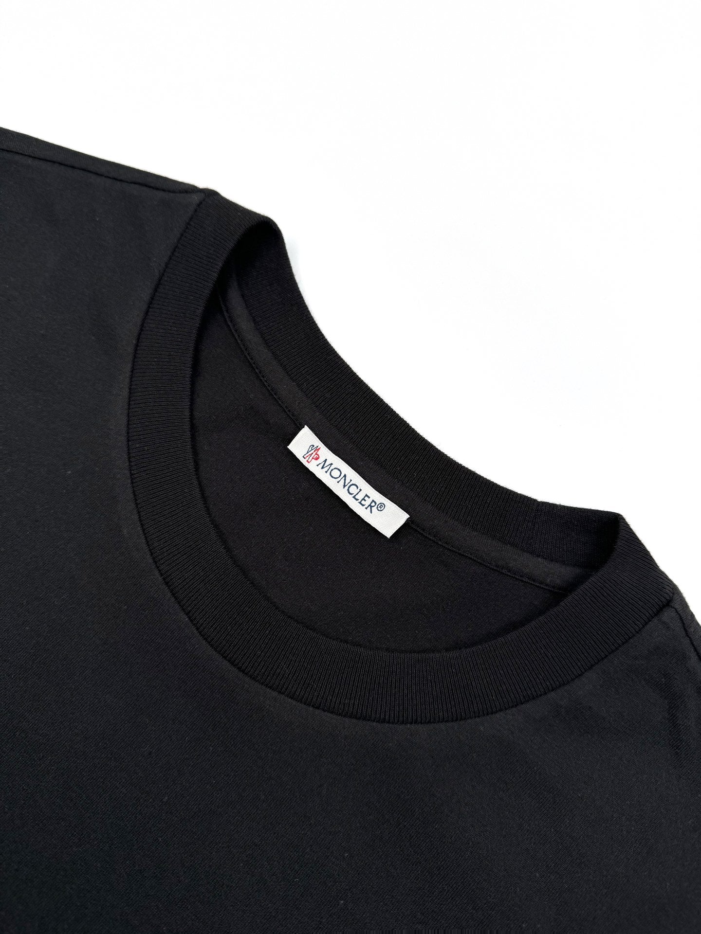 2026 New Mon Logo Short-Sleeved Shirt (25110-A00)