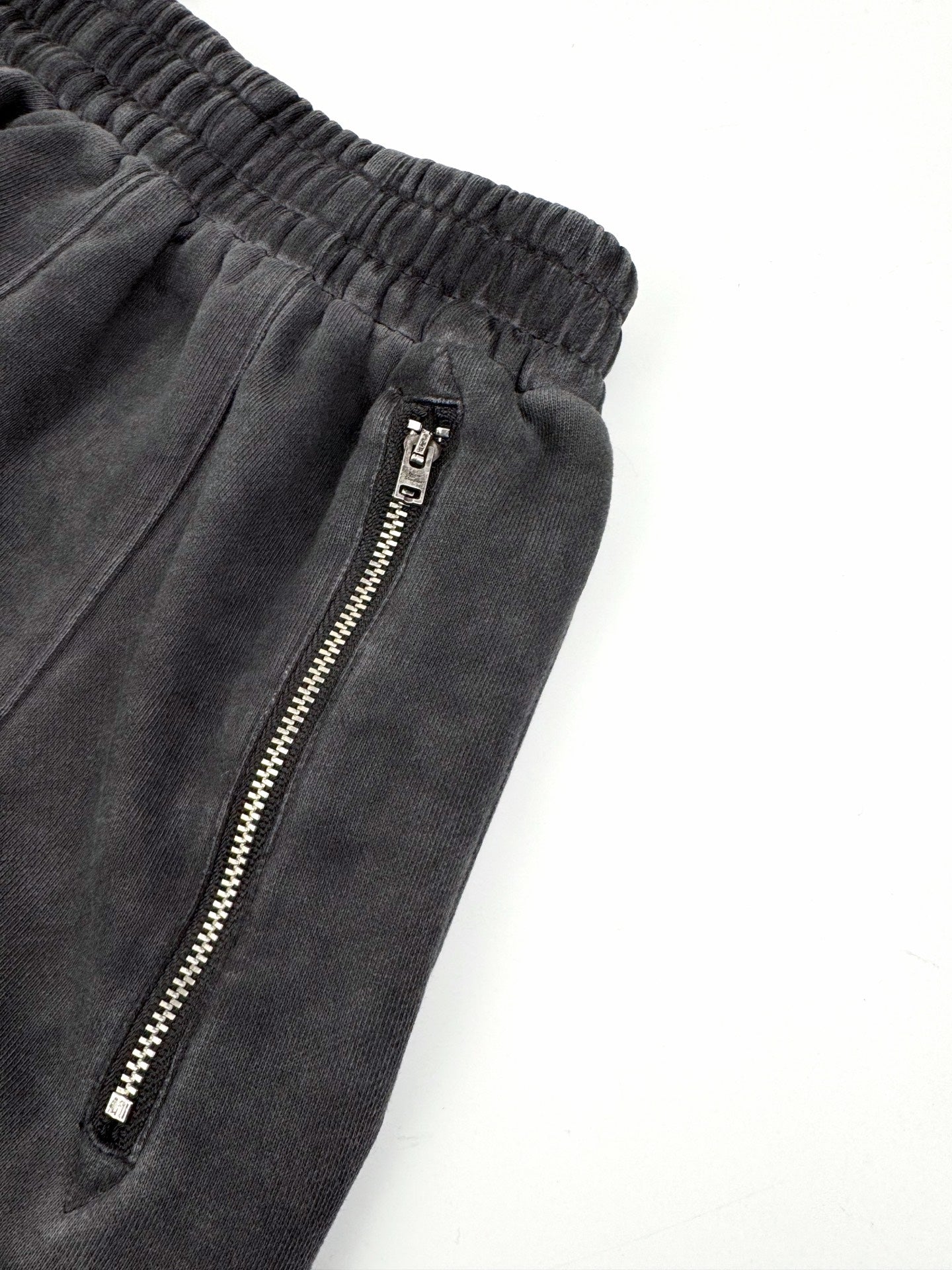 2026 New Acn Distressed Logo Trousers (BB728-B55)